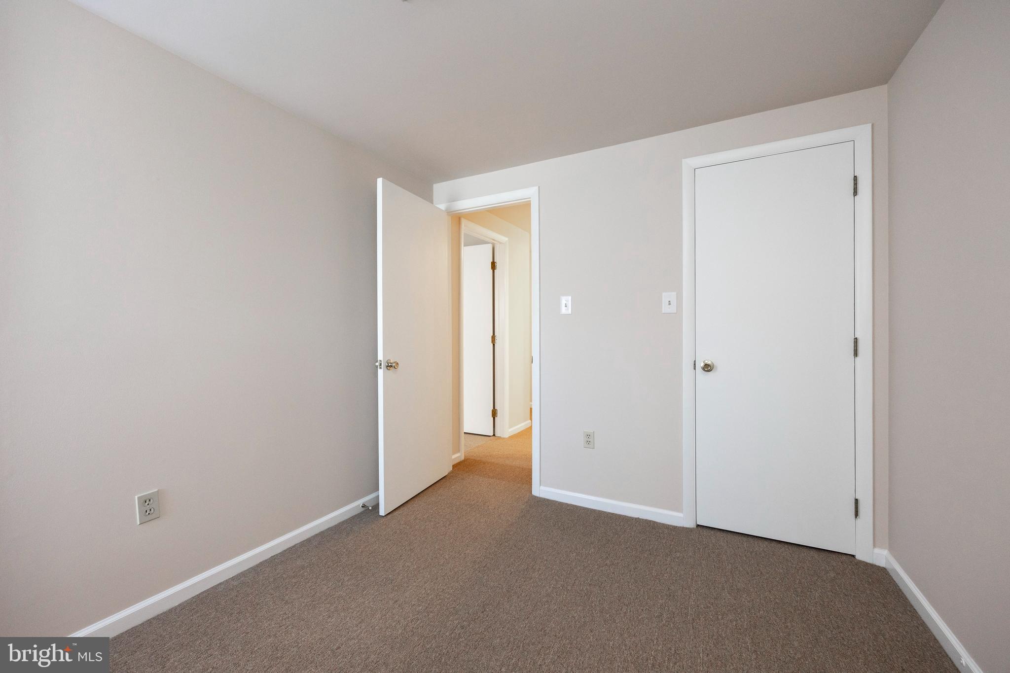 THE MEADOWS - Residential Lease