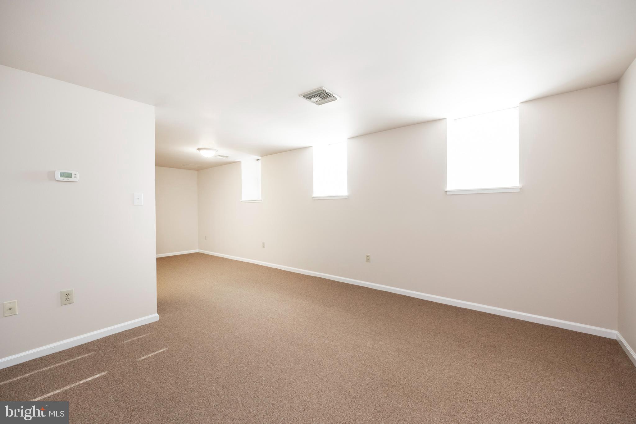 THE MEADOWS - Residential Lease