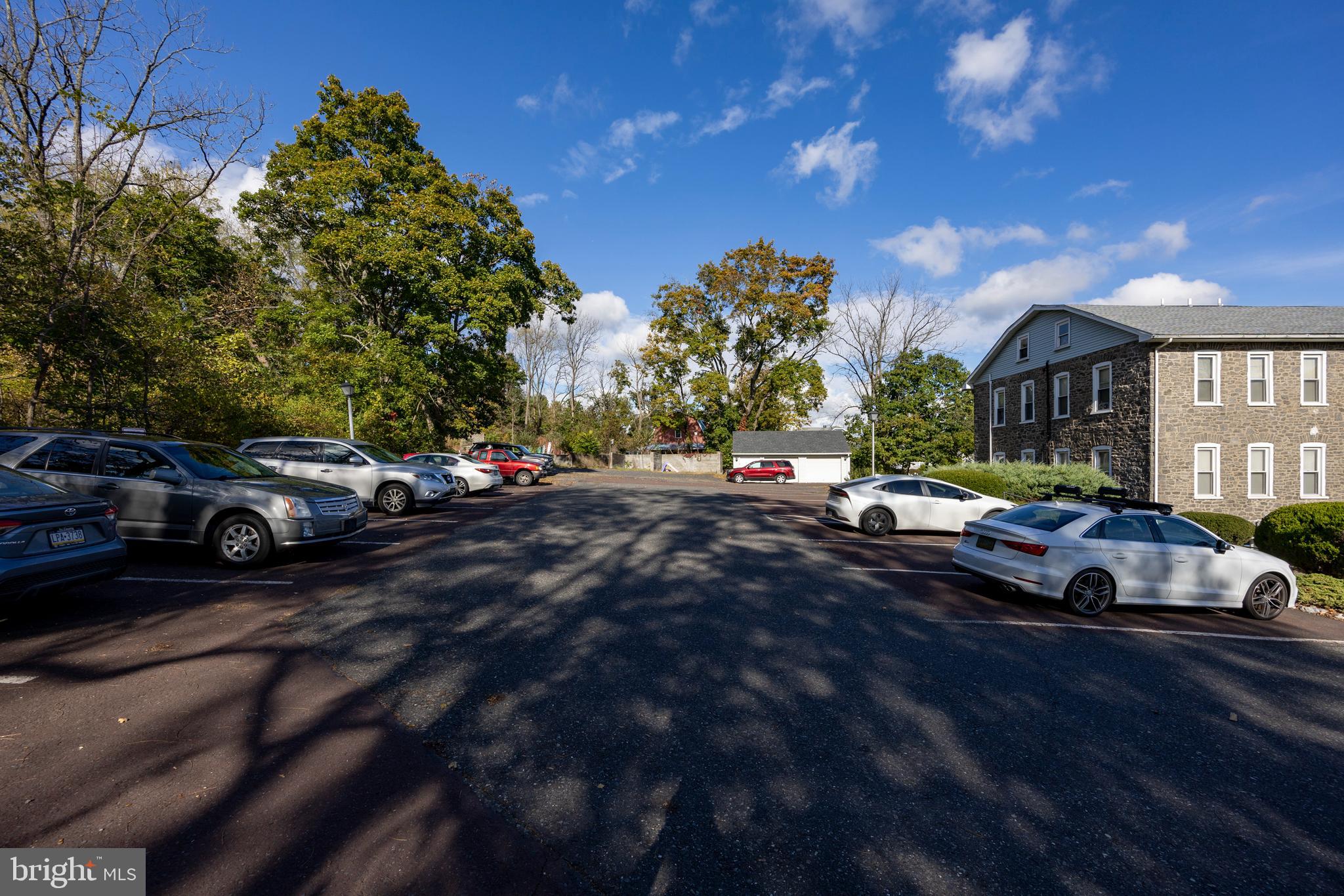 THE MEADOWS - Residential Lease