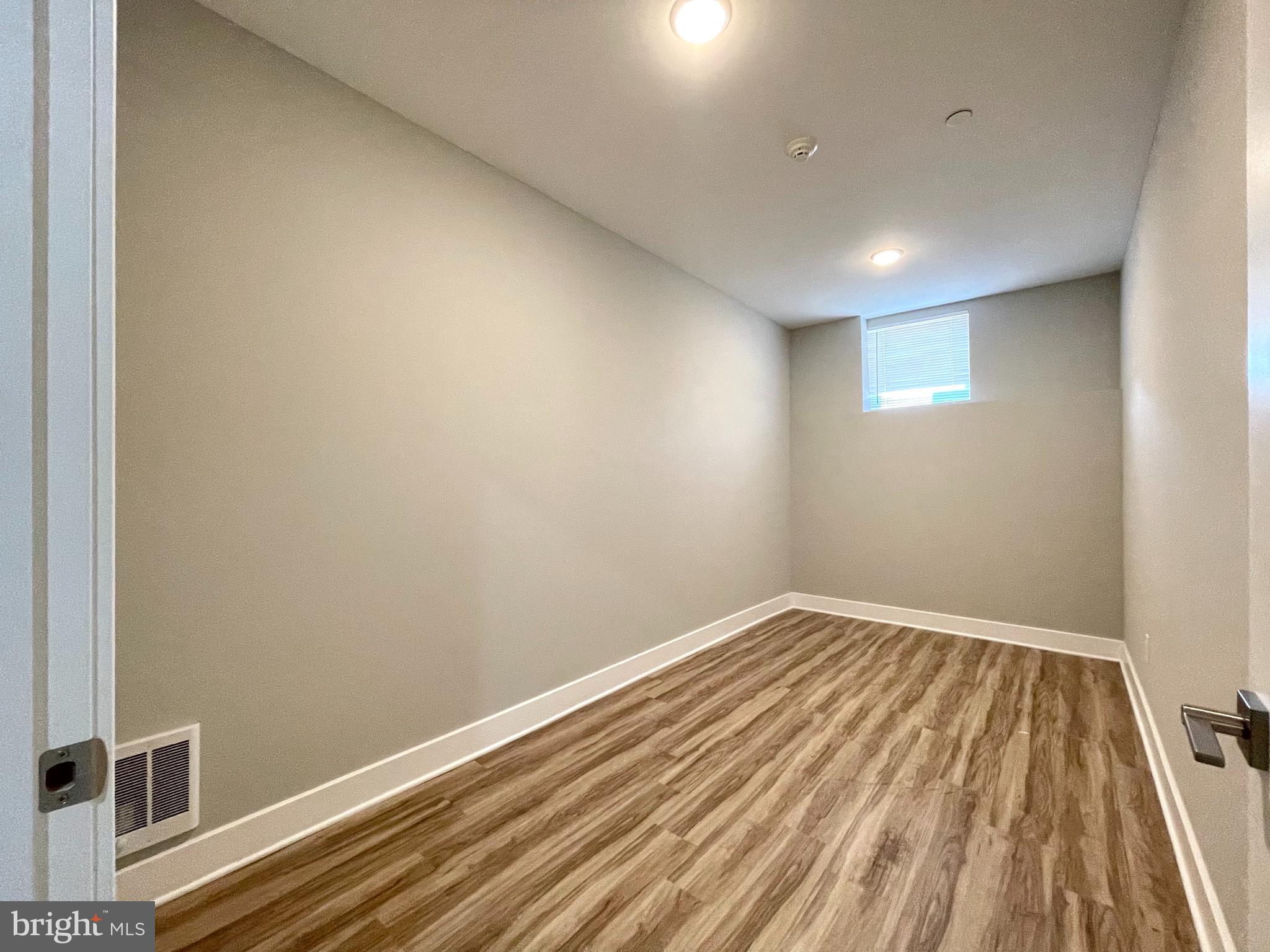 FRANCISVILLE - Residential Lease