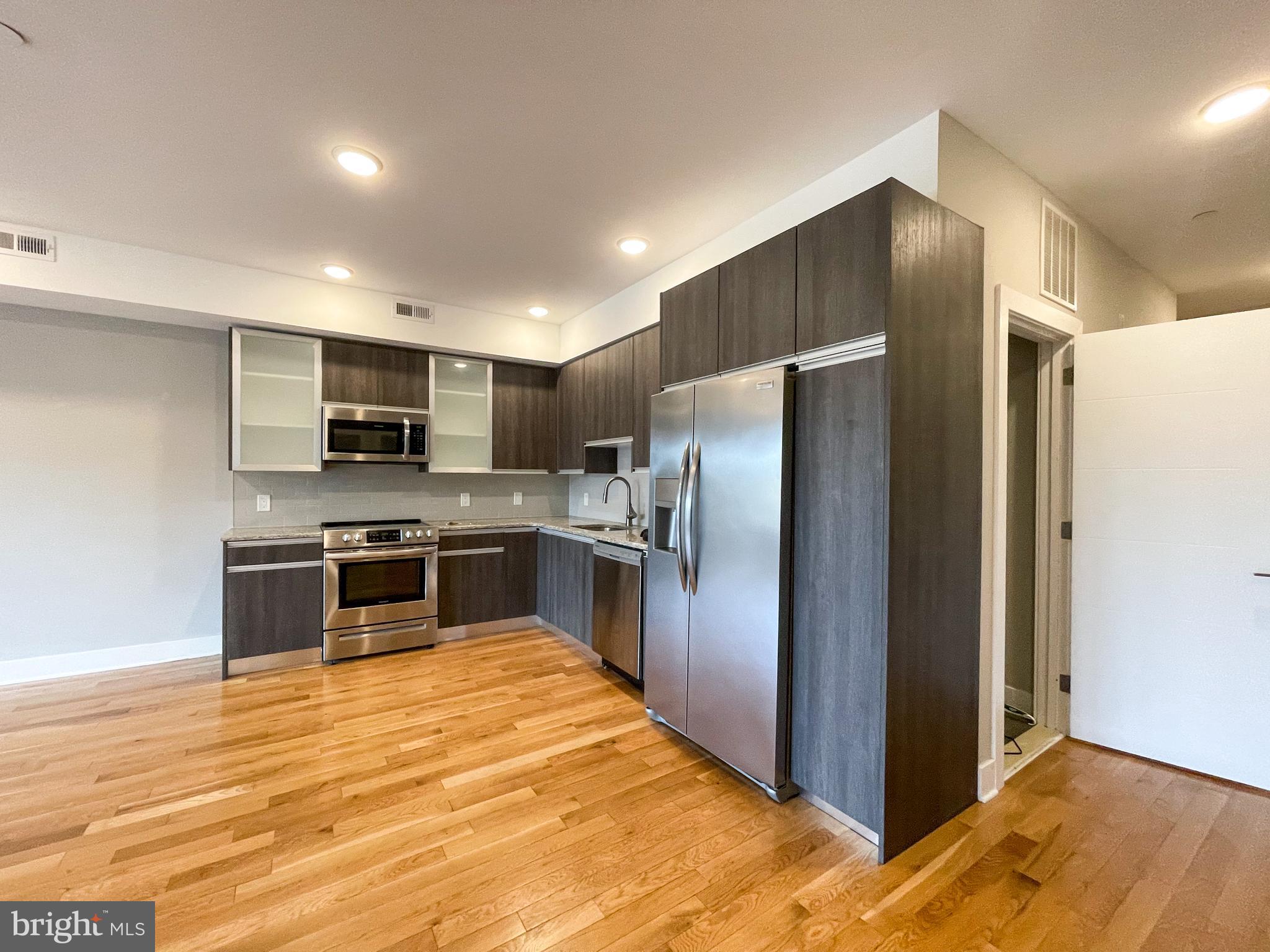 Welcome to 1636 Cambridge St! Available for move-in June 19, this unit offers 2 bedrooms, 2 bathrooms, and great closet space in each room. Approximately 1513 sq ft. In addition to the spacious living space, this apartment also features a private roof deck and a storage room in the basement, providing additional space for your belongings. With a walkable score of 89, this apartment is located conveniently nearby SEPTA, restaurants, cafes, and shops. Tenants will be responsible for electricity and water bills. Water is charged at a flat rate of $60 per month.