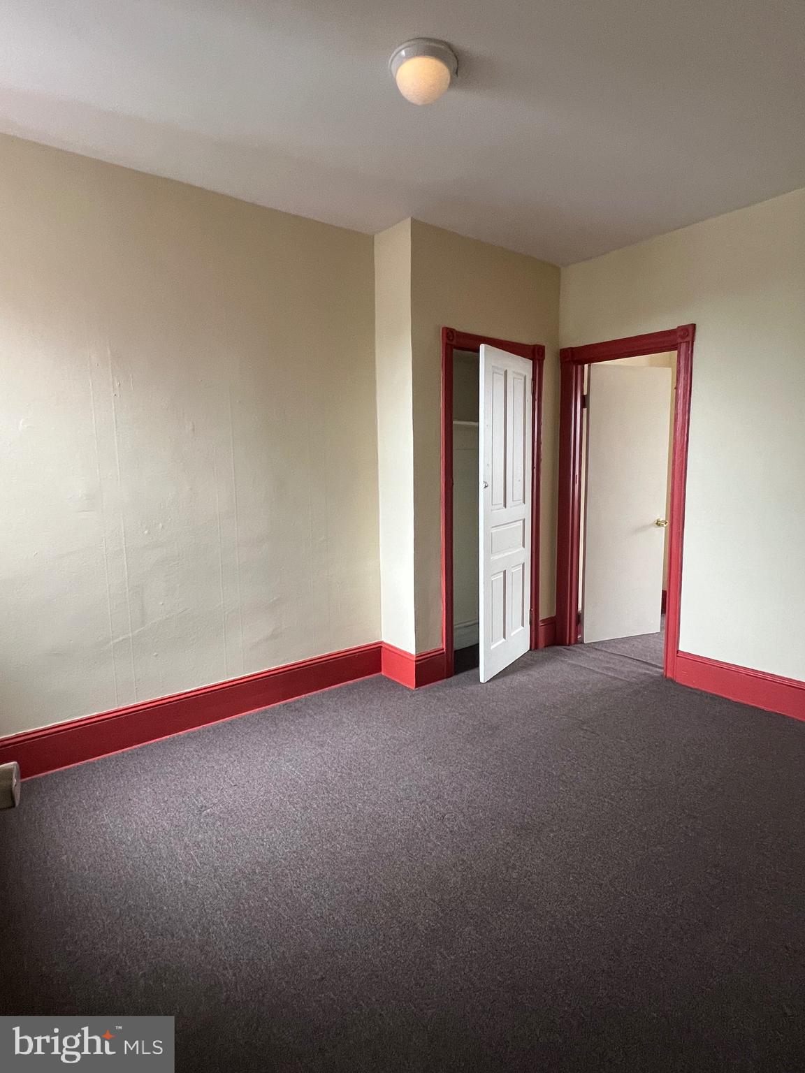 KENSINGTON - Residential