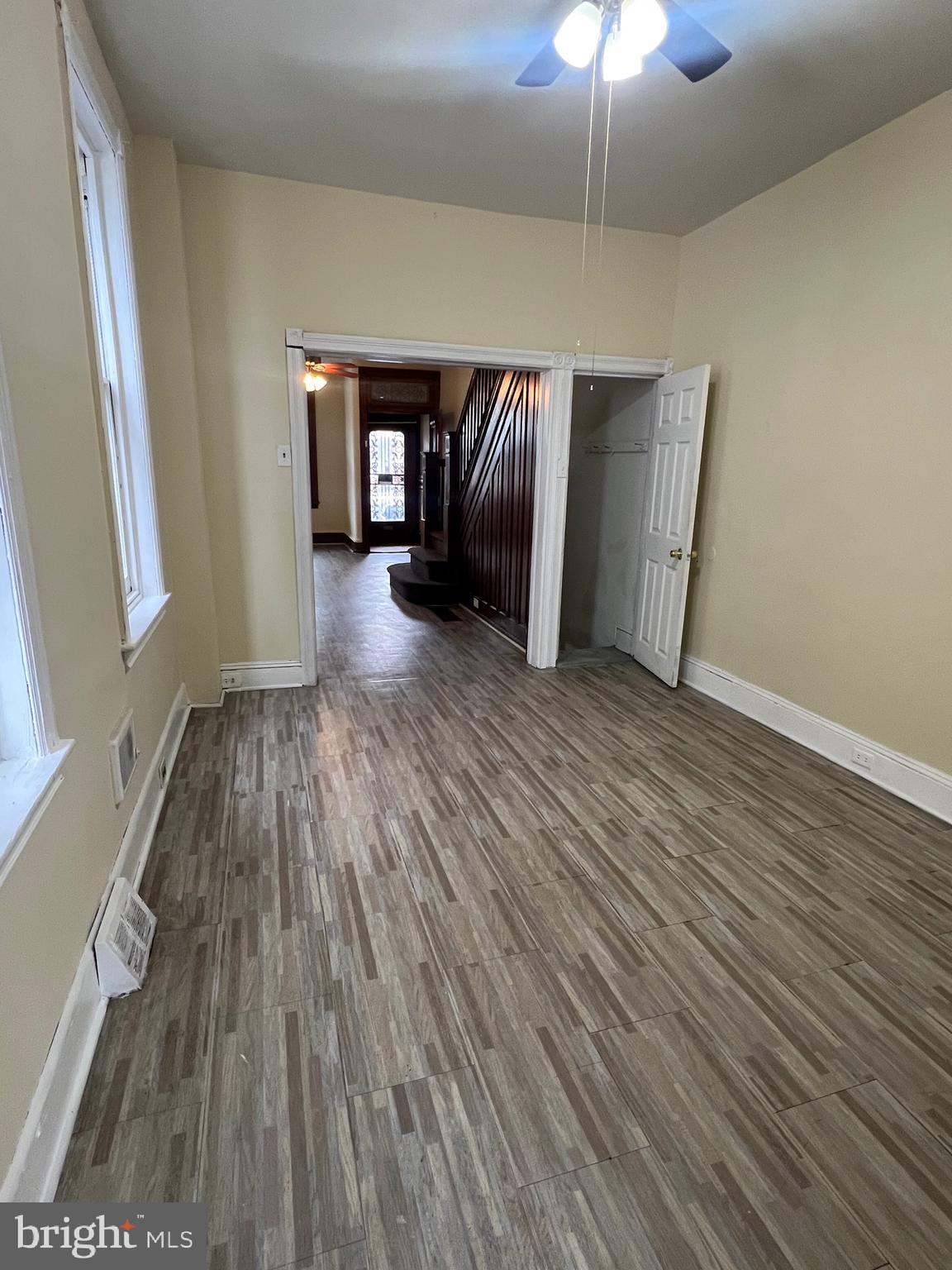 KENSINGTON - Residential