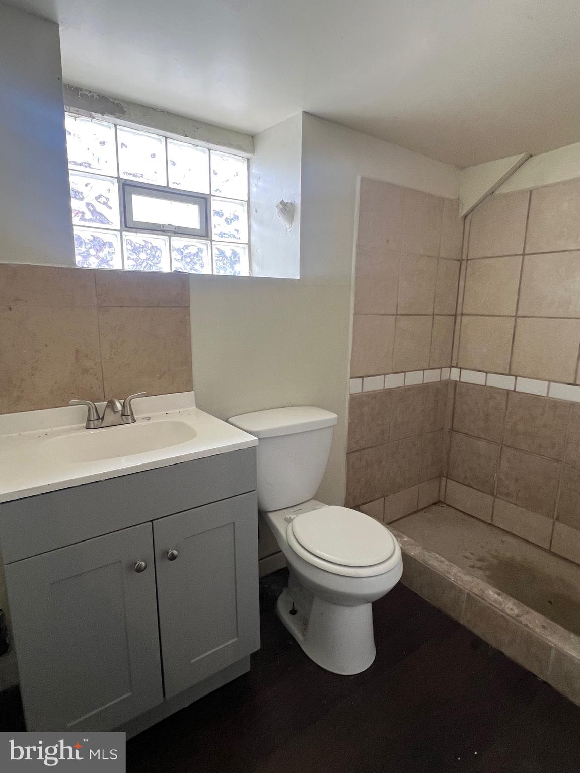 KENSINGTON - Residential