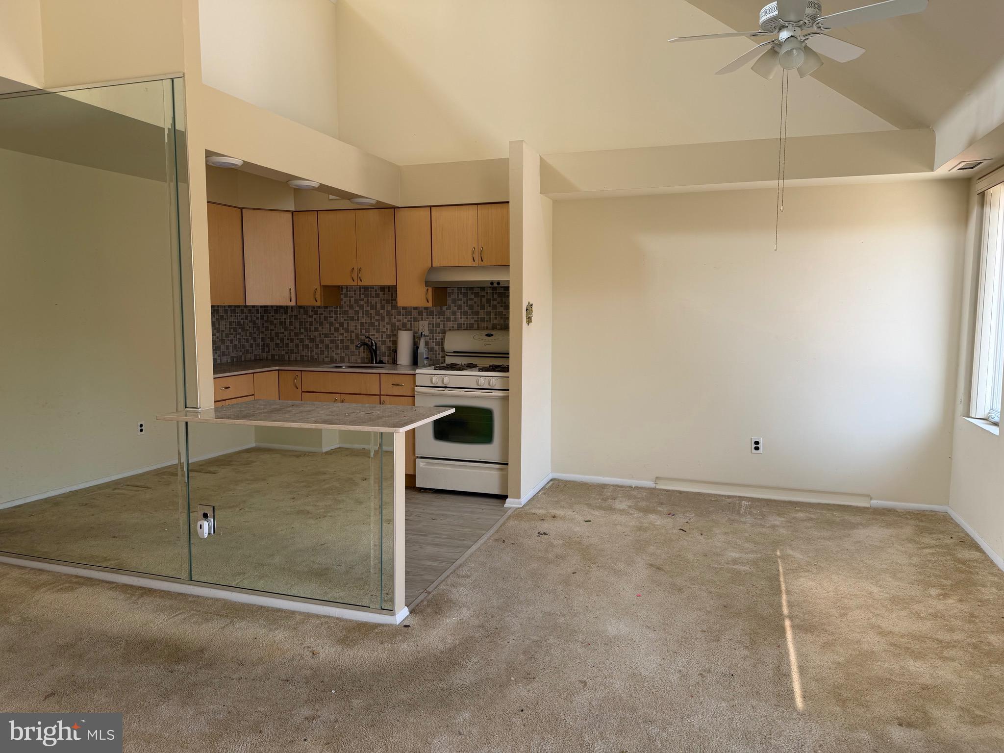 9525 JAMES STREET 00 2B