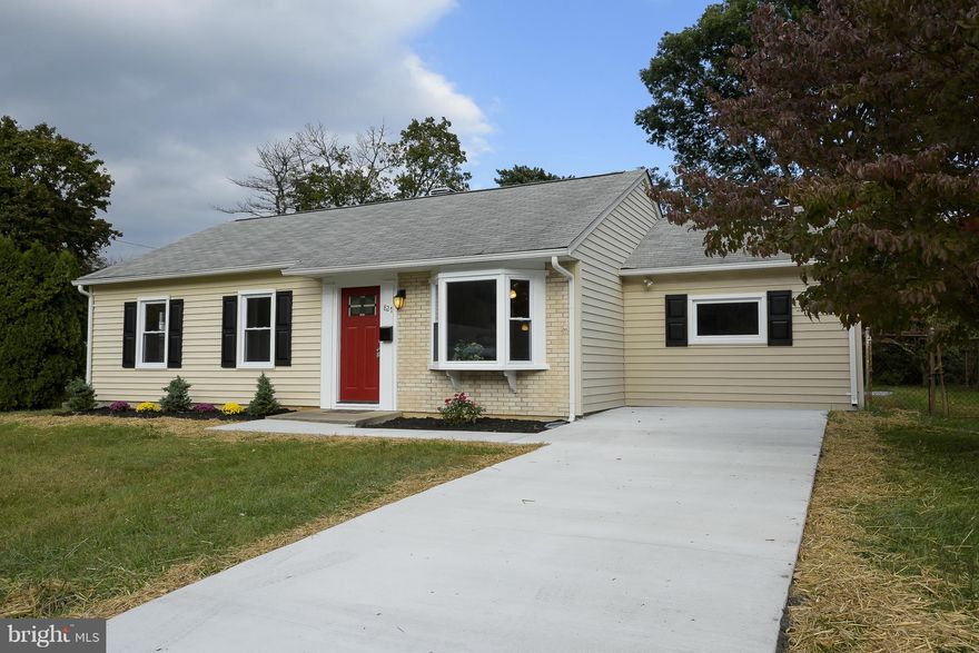Enjoy easy 1 level living in this beautifully renovated 3 bed rancher. All new open kitchen w/bfast bar, lots of cabinets, granite cnters & ss applnces. New hdwd flrs. New bathrm w/ceramic floors/shower. Bonus room off kitch- great for office, 4th bed, etc.  HUGE fenced yard w/coverd patio, bball court, shed.  ALSO NEW: HVAC, elec, plumb, flooring, fixtures, driveway, etc. See docs for full list.