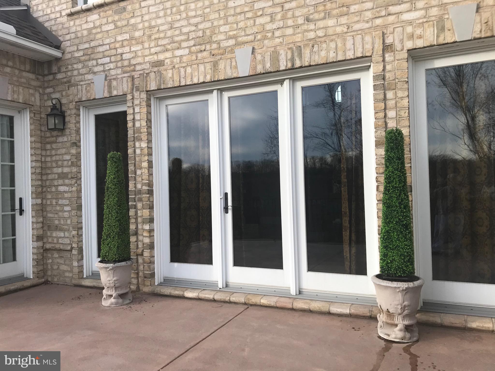 WILSHIRE ESTATES - Residential