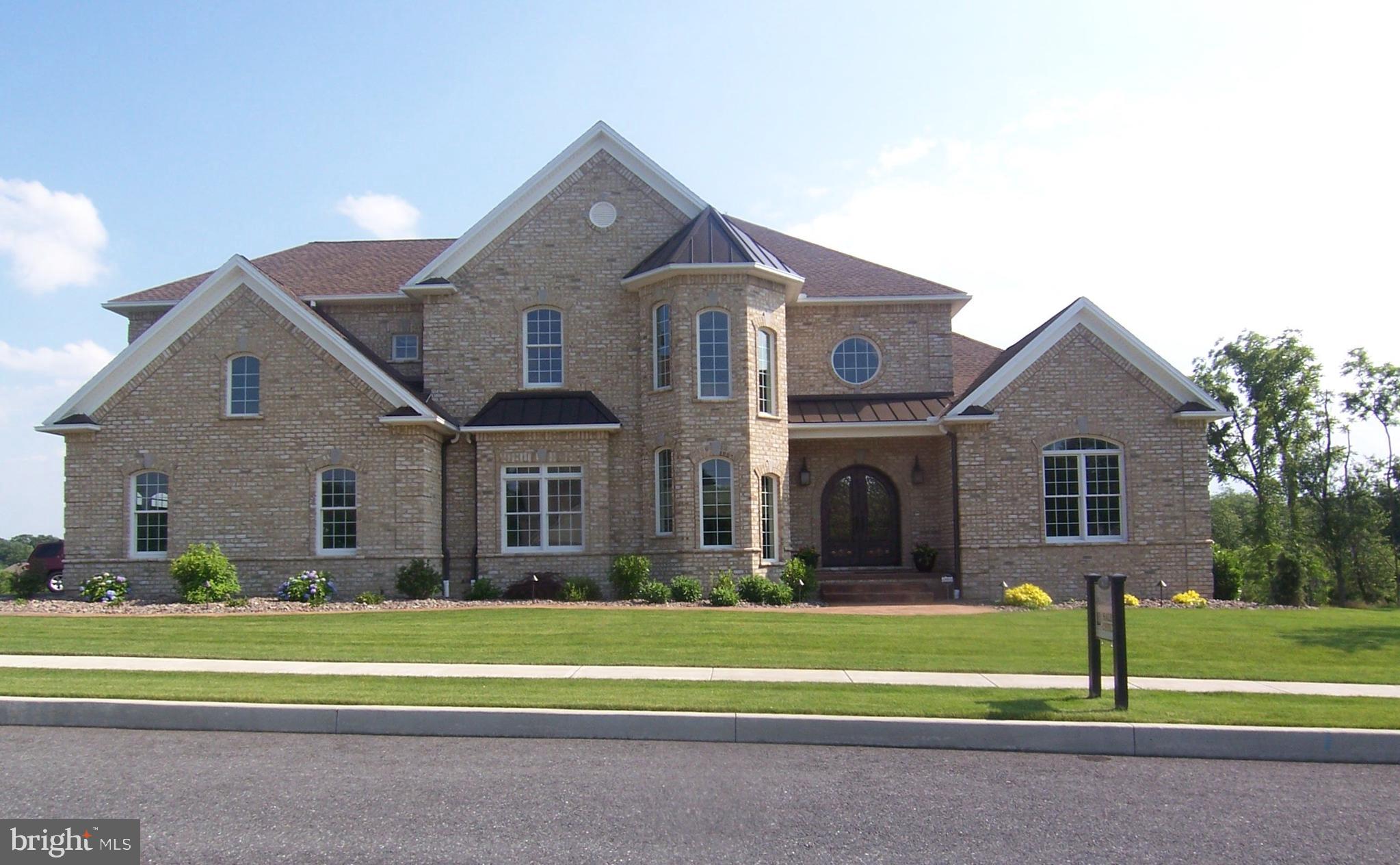WILSHIRE ESTATES - Residential