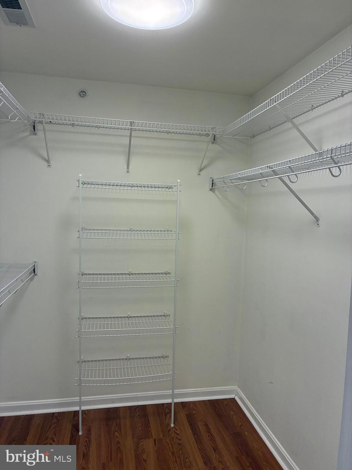 ONVILLE HEIGHTS - Residential Lease