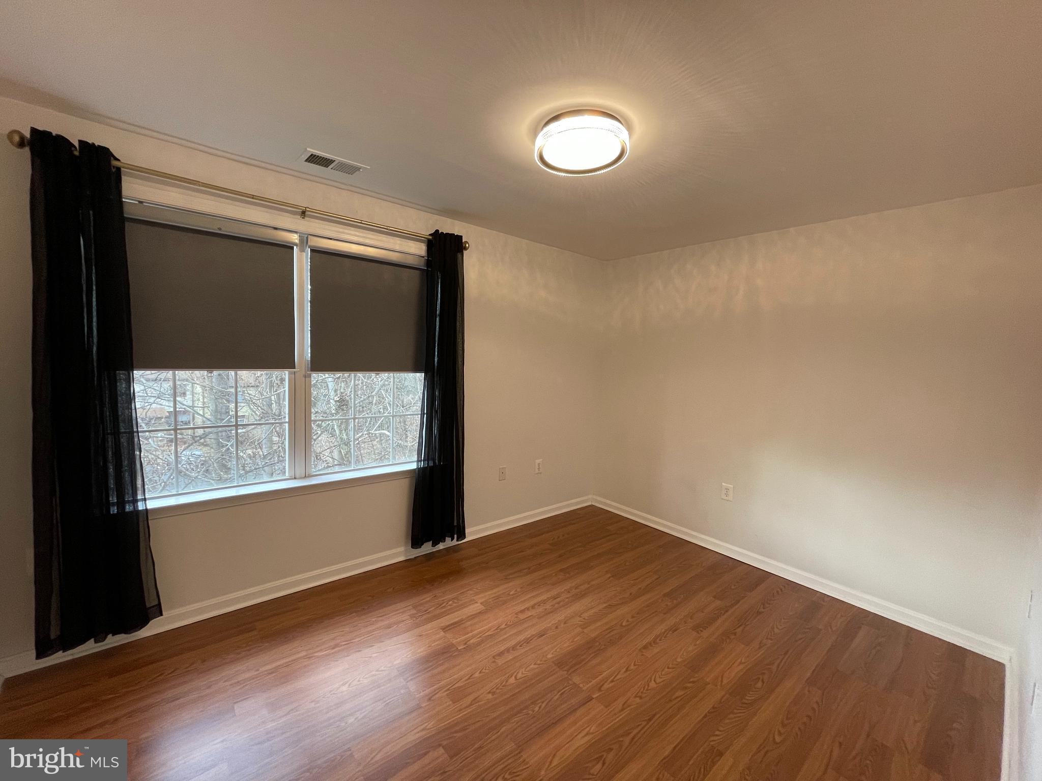 ONVILLE HEIGHTS - Residential Lease