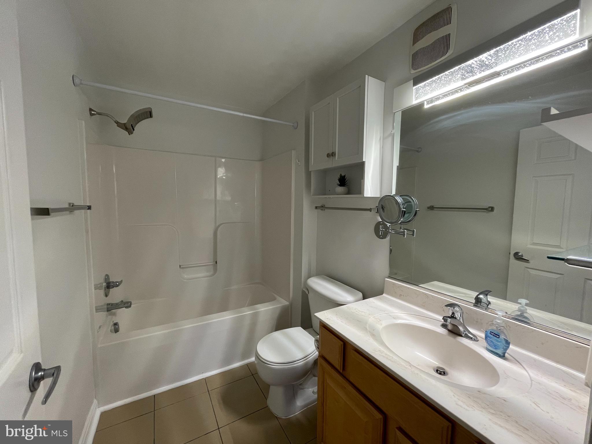 ONVILLE HEIGHTS - Residential Lease