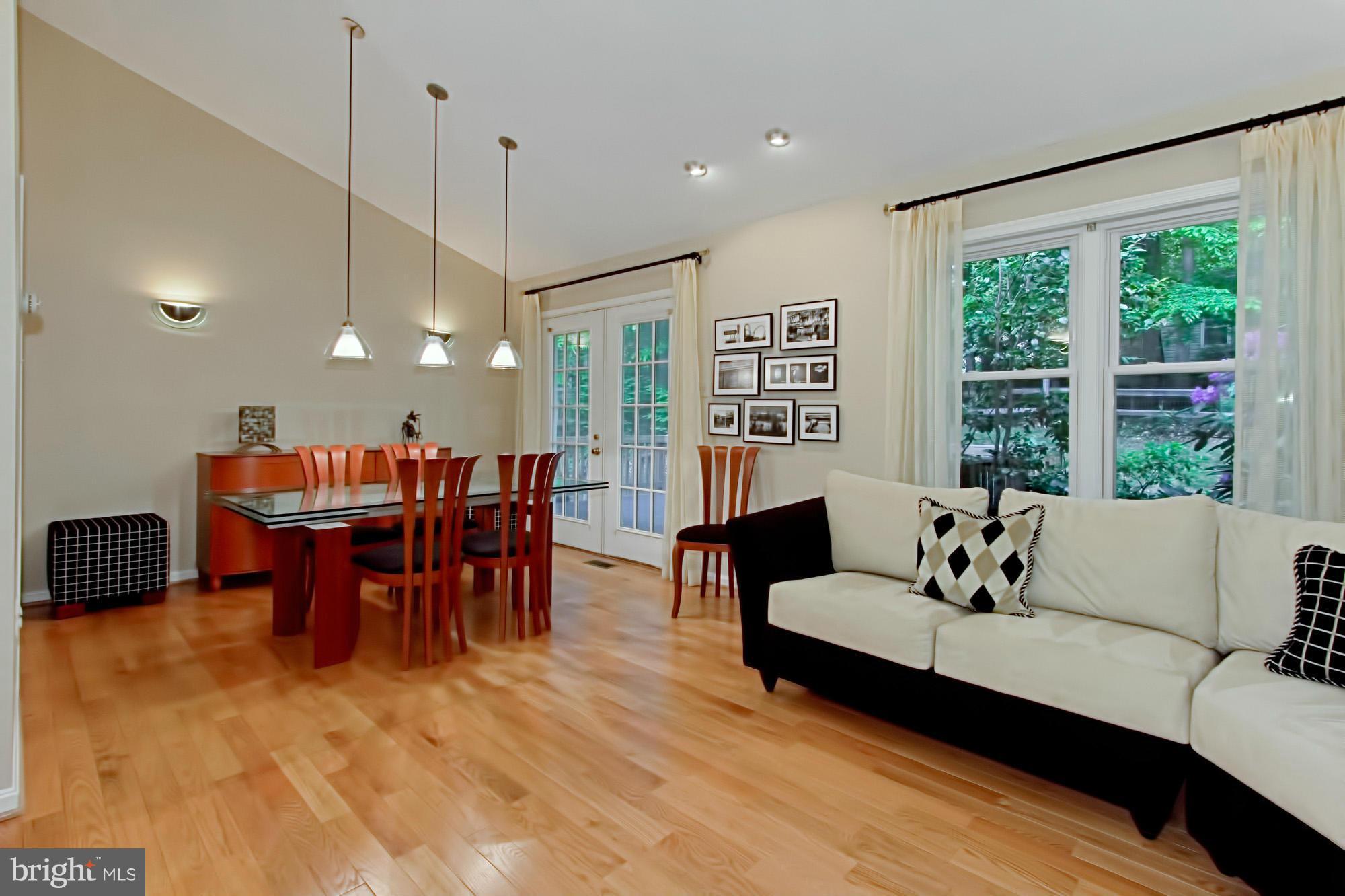 SOUTHPORT - Residential