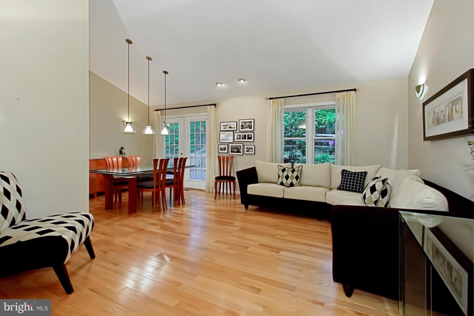 SOUTHPORT - Residential