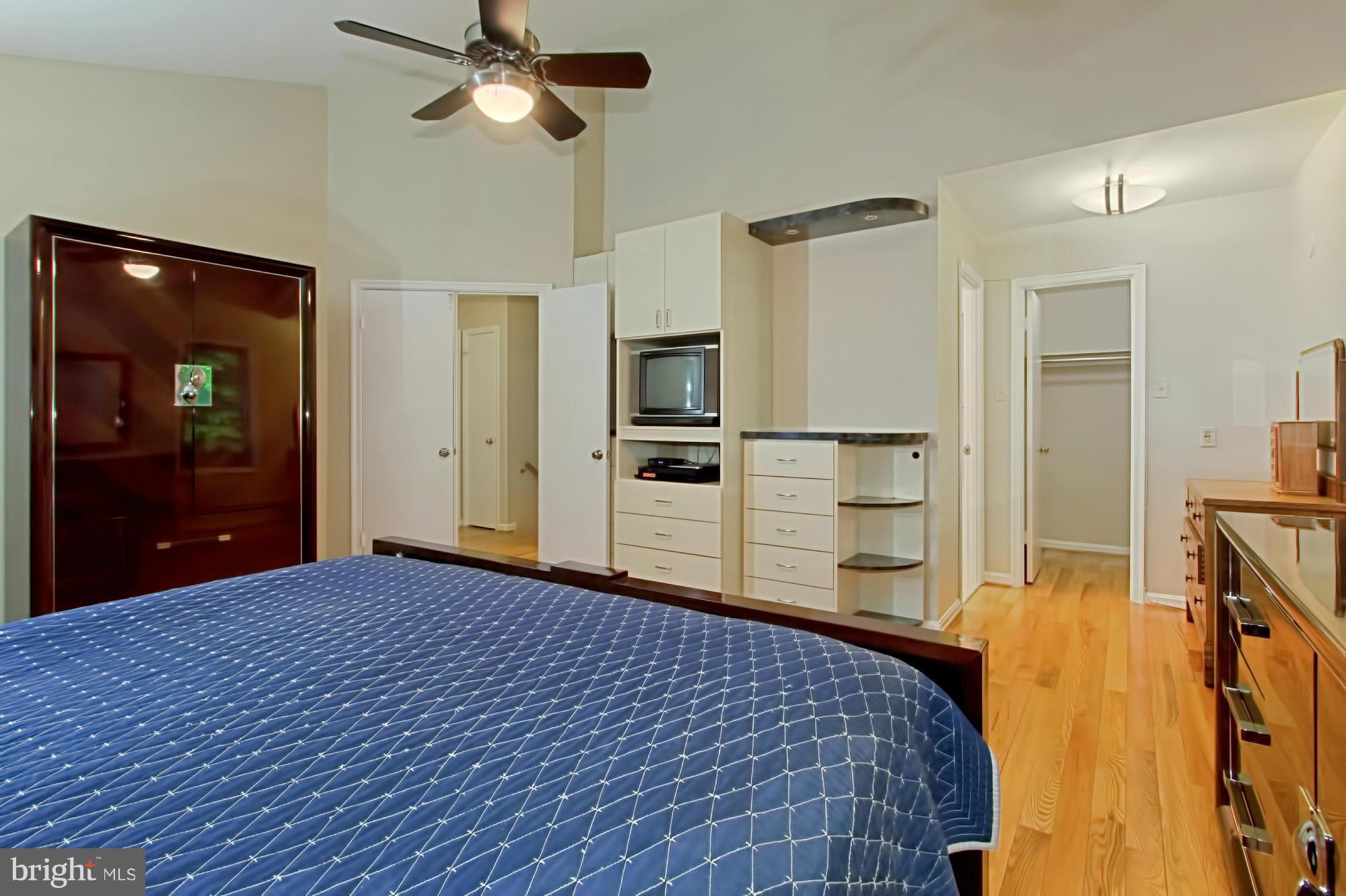 SOUTHPORT - Residential