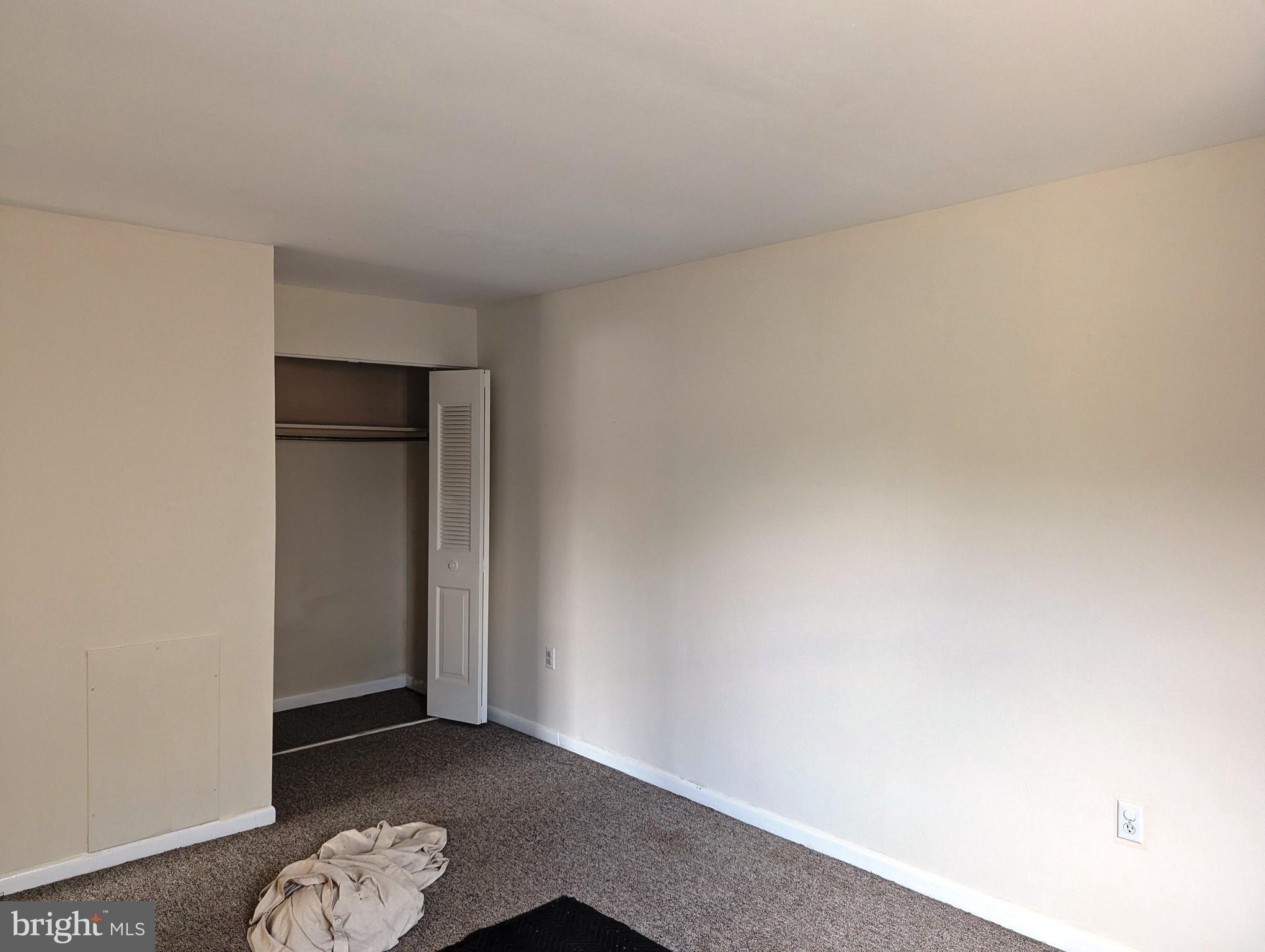 GLENSIDE - Residential Lease