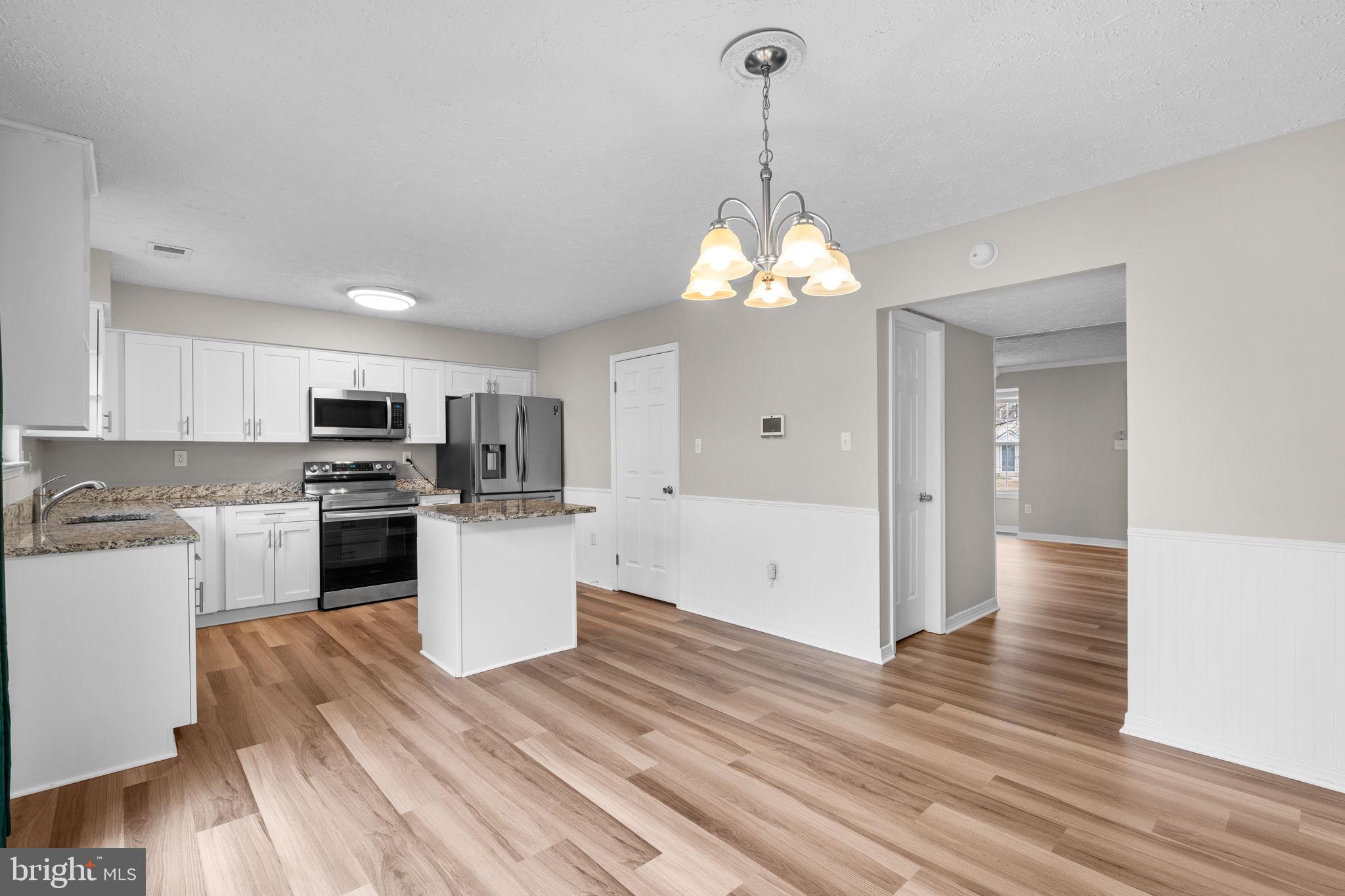 HAMPSHIRE - Residential