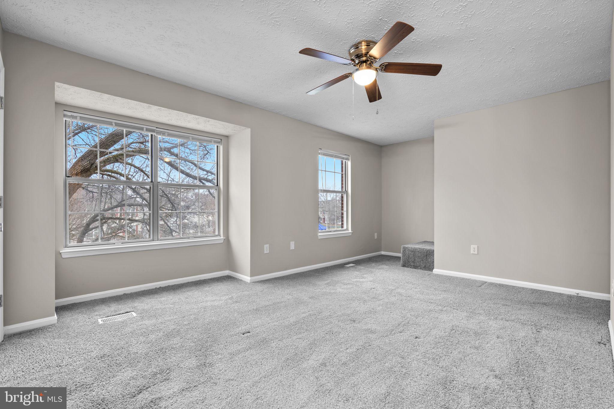 HAMPSHIRE - Residential