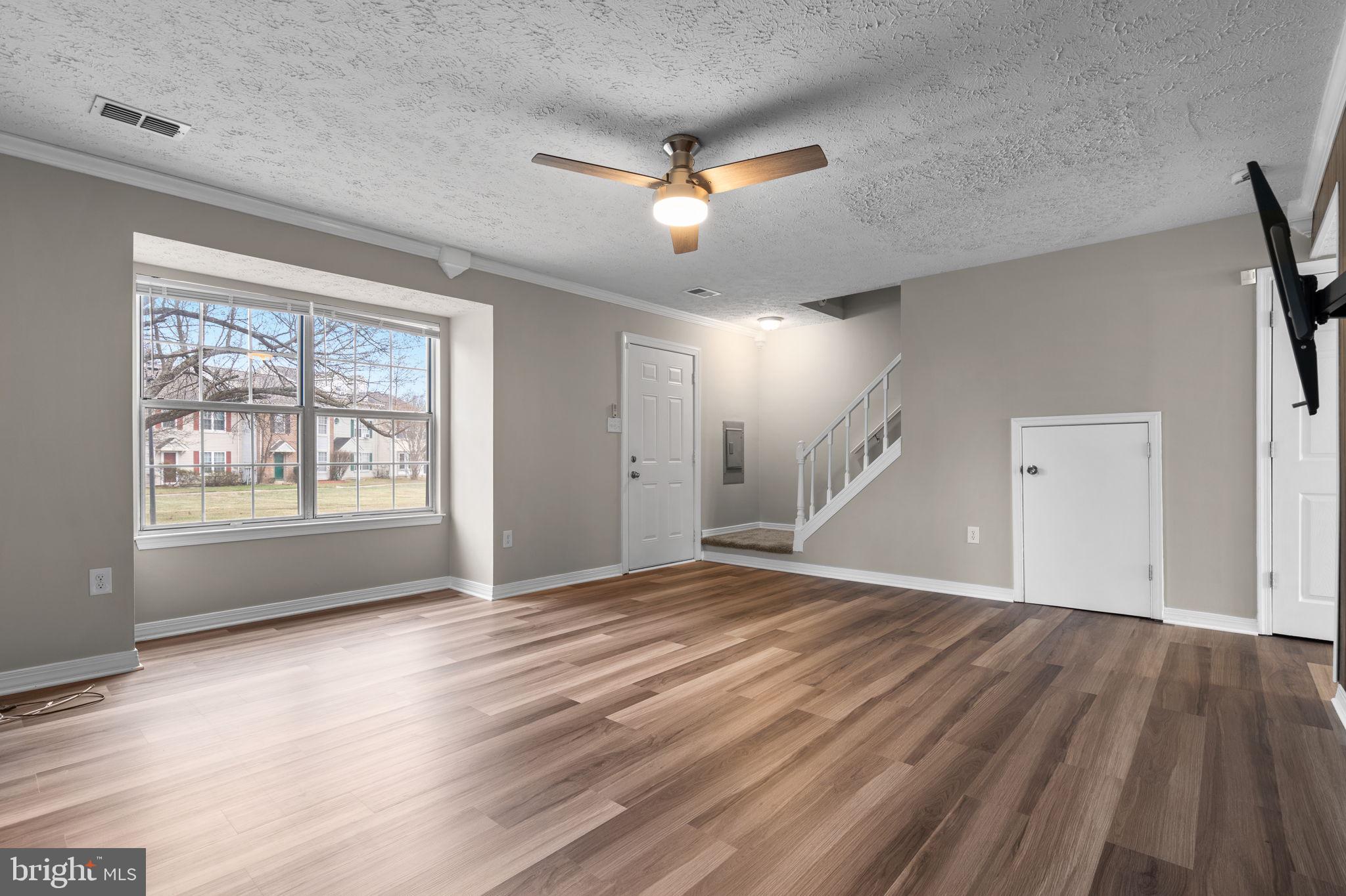 HAMPSHIRE - Residential