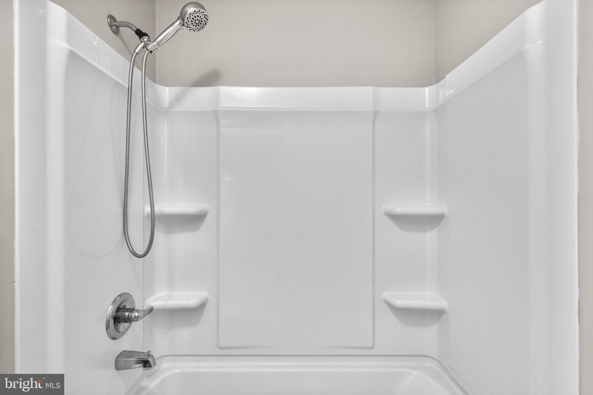 HAMPSHIRE - Residential