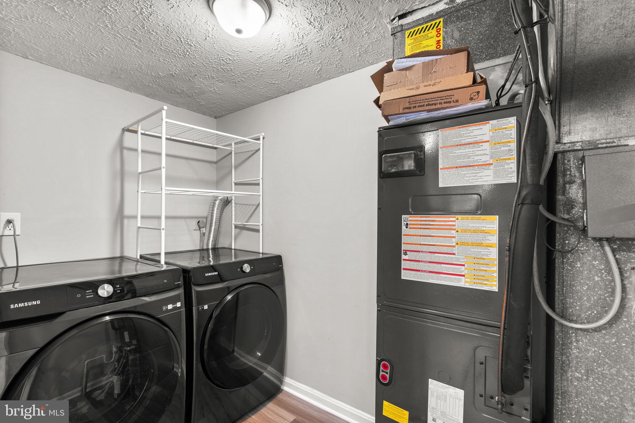 HAMPSHIRE - Residential