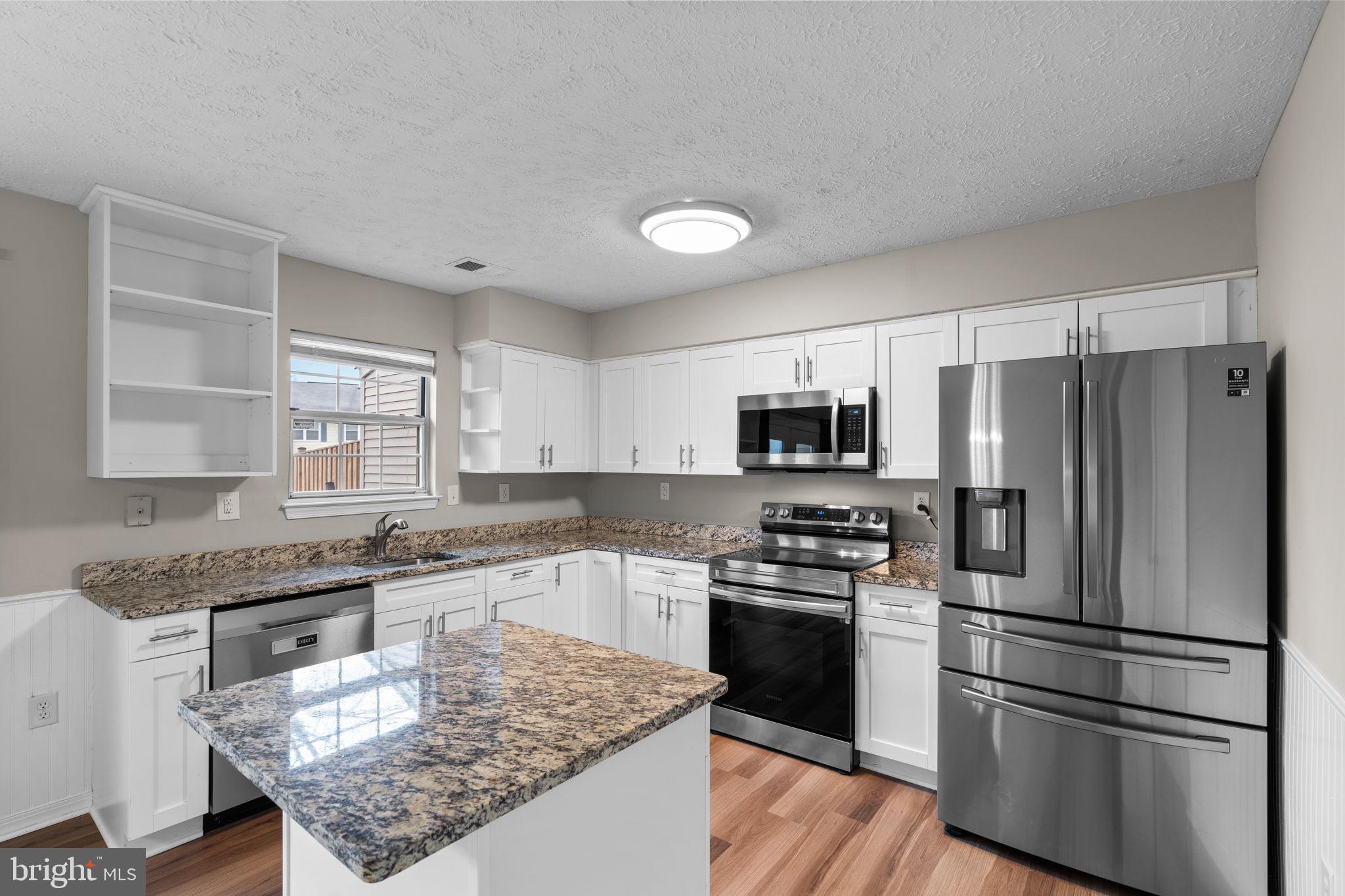 HAMPSHIRE - Residential