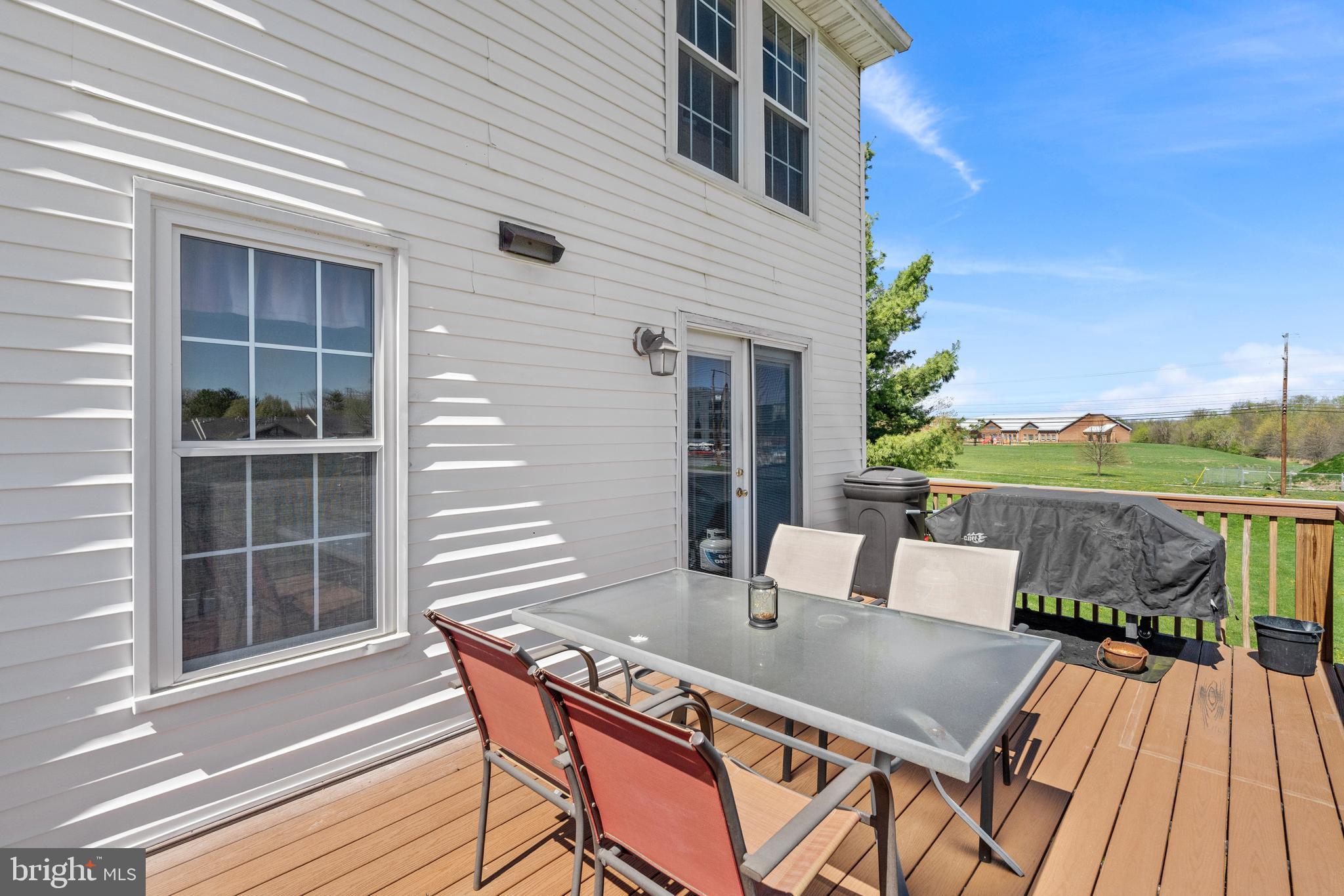 ROLLING MEADOWS - Residential