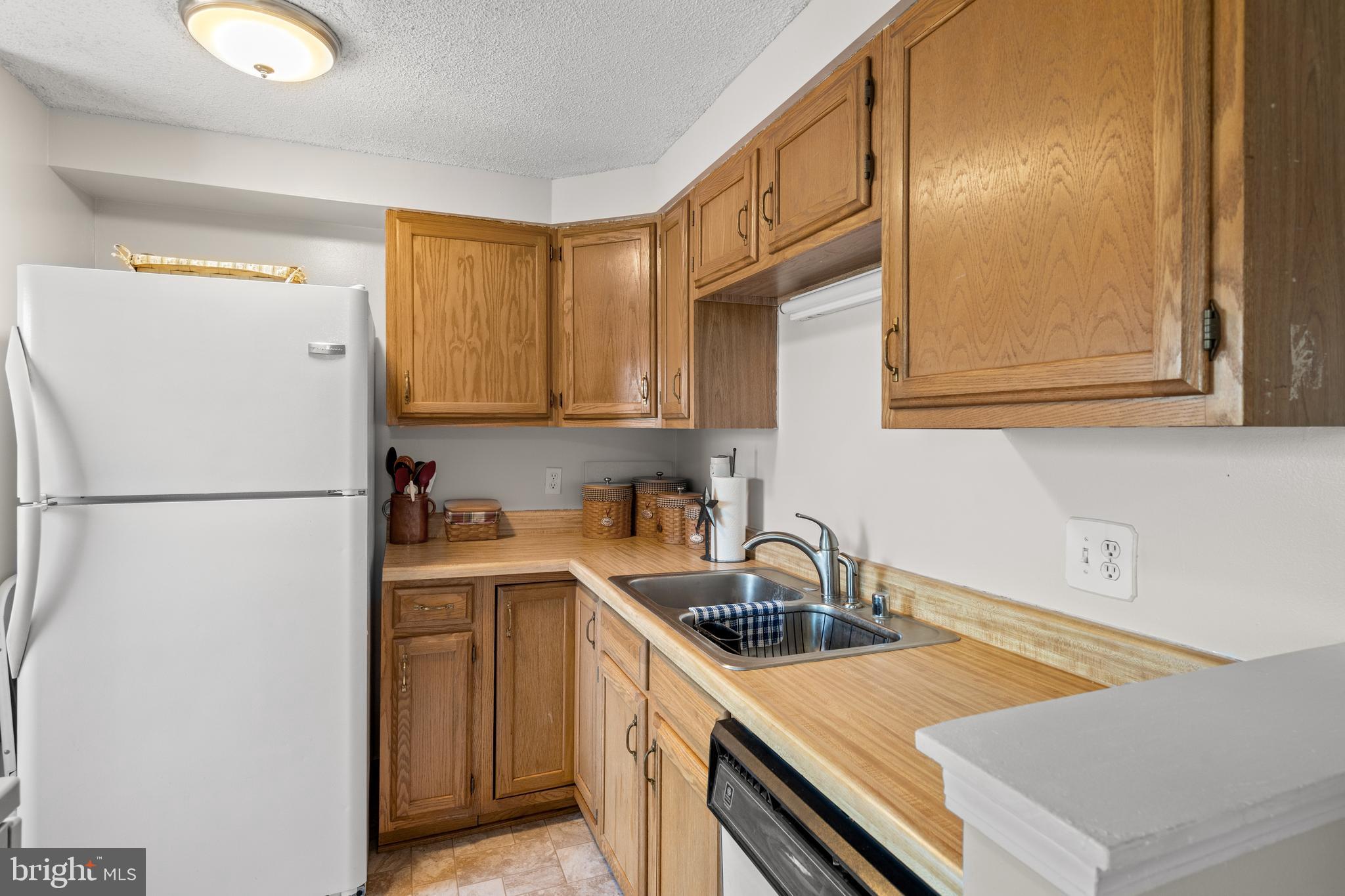 ROLLING MEADOWS - Residential