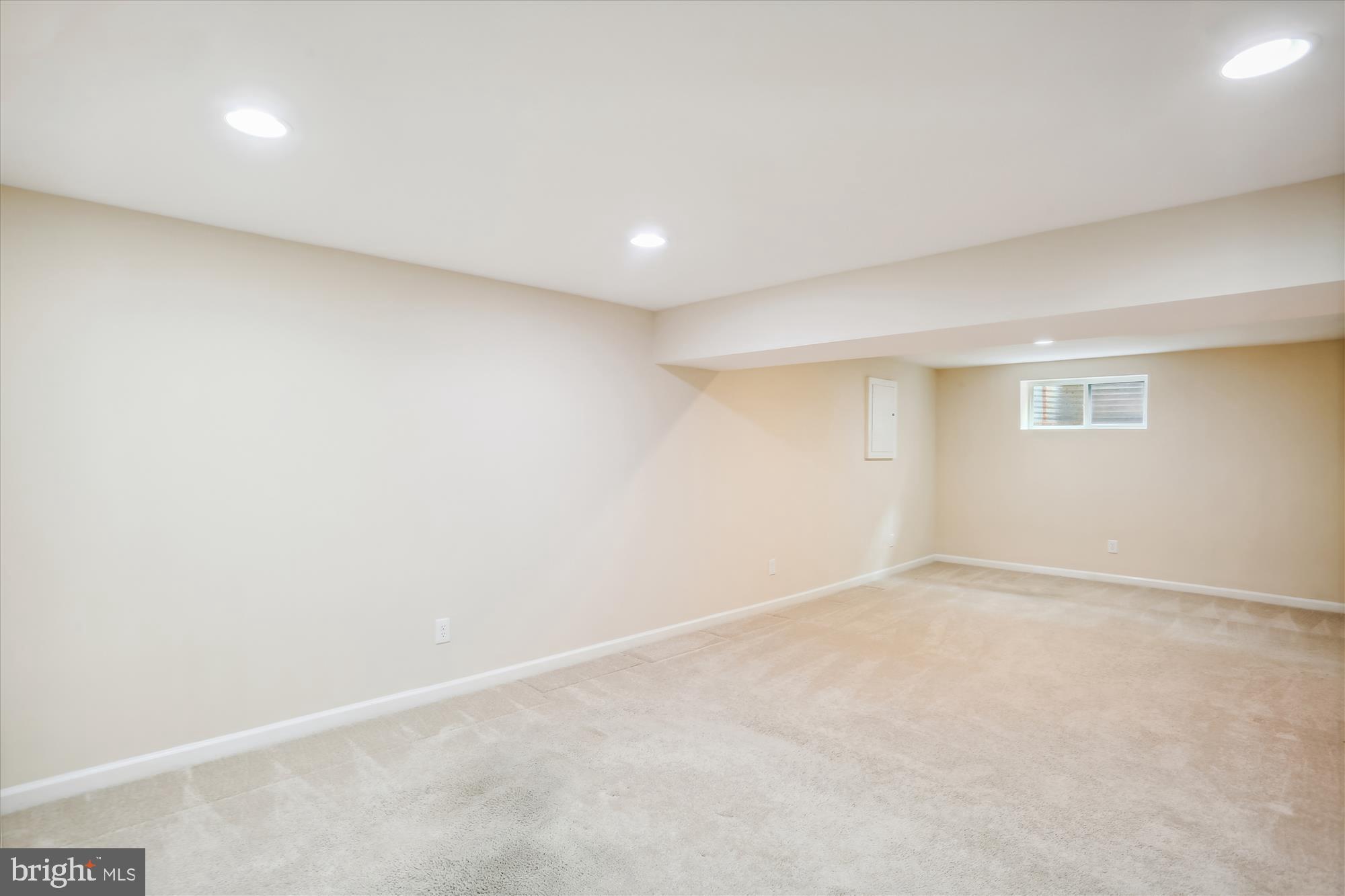 GRAYS ESTATES - Residential