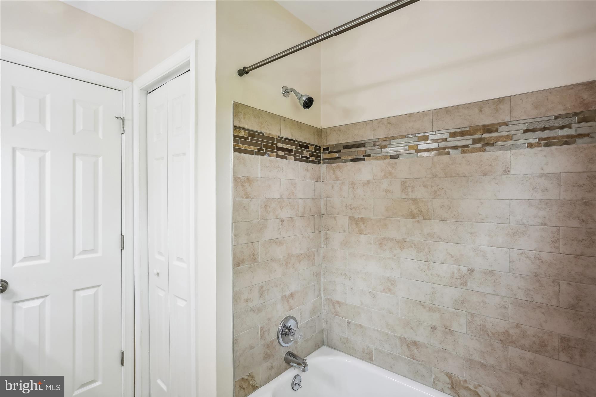 GRAYS ESTATES - Residential