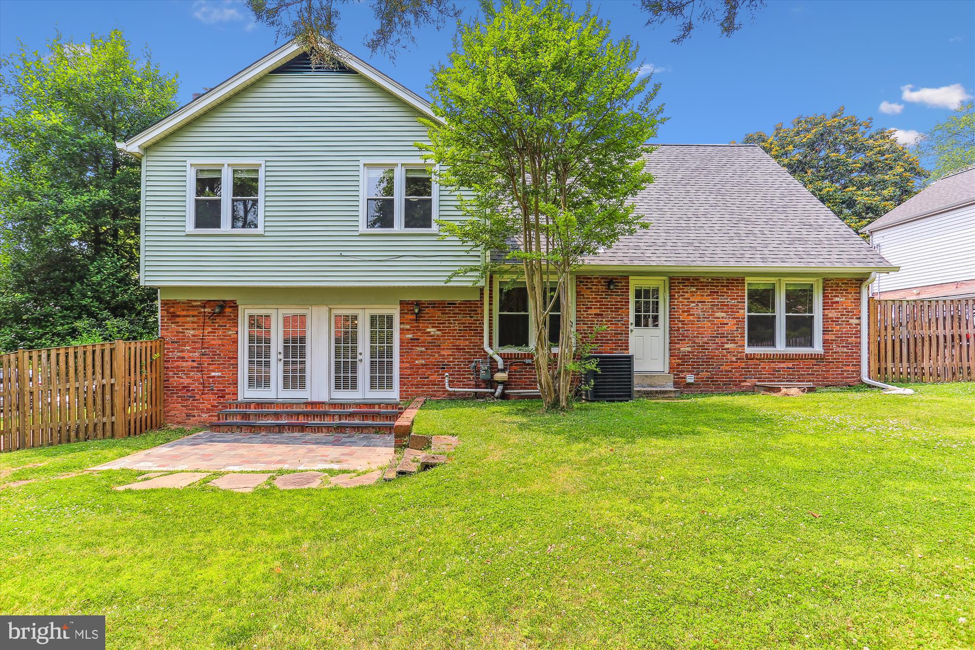 GRAYS ESTATES - Residential