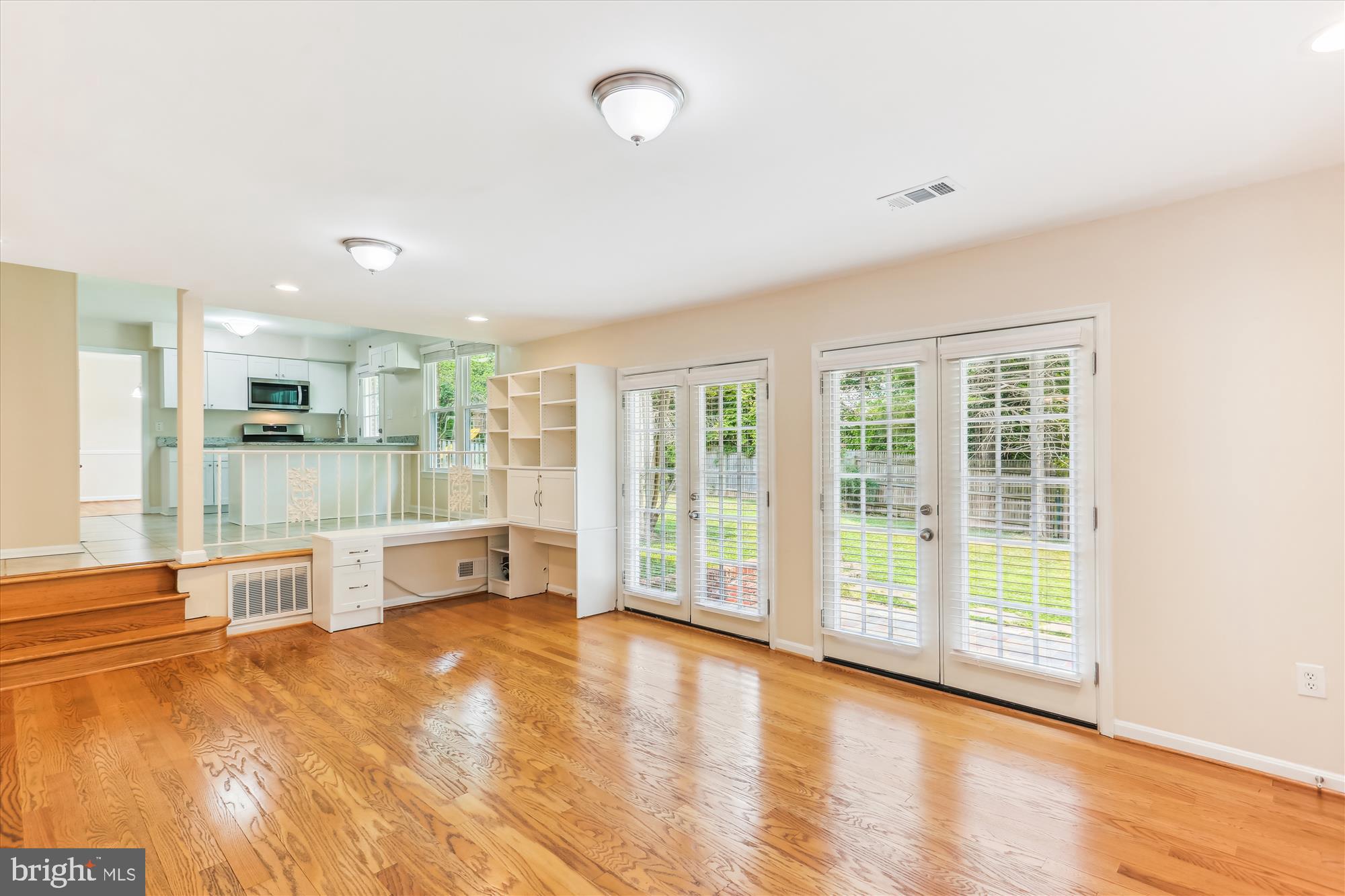 GRAYS ESTATES - Residential