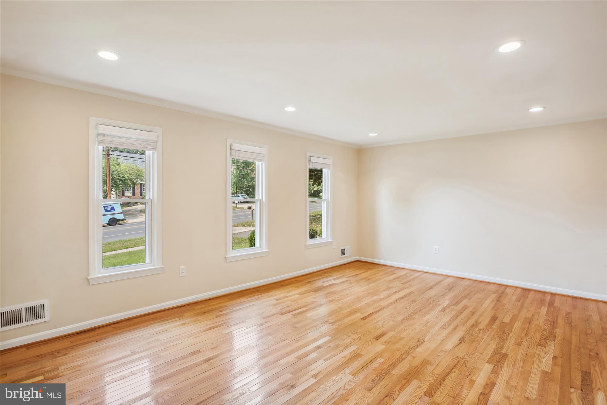 GRAYS ESTATES - Residential