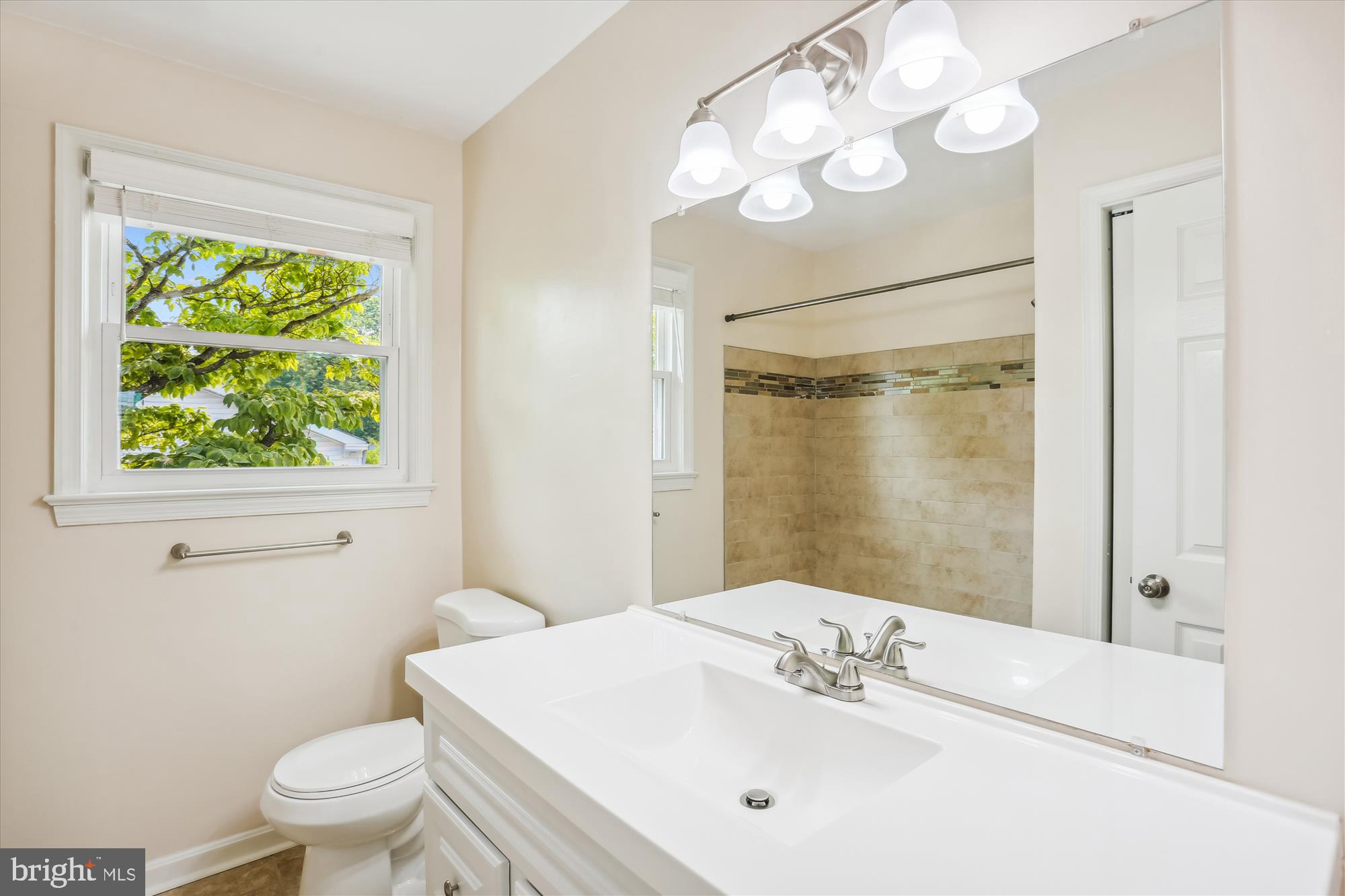 GRAYS ESTATES - Residential