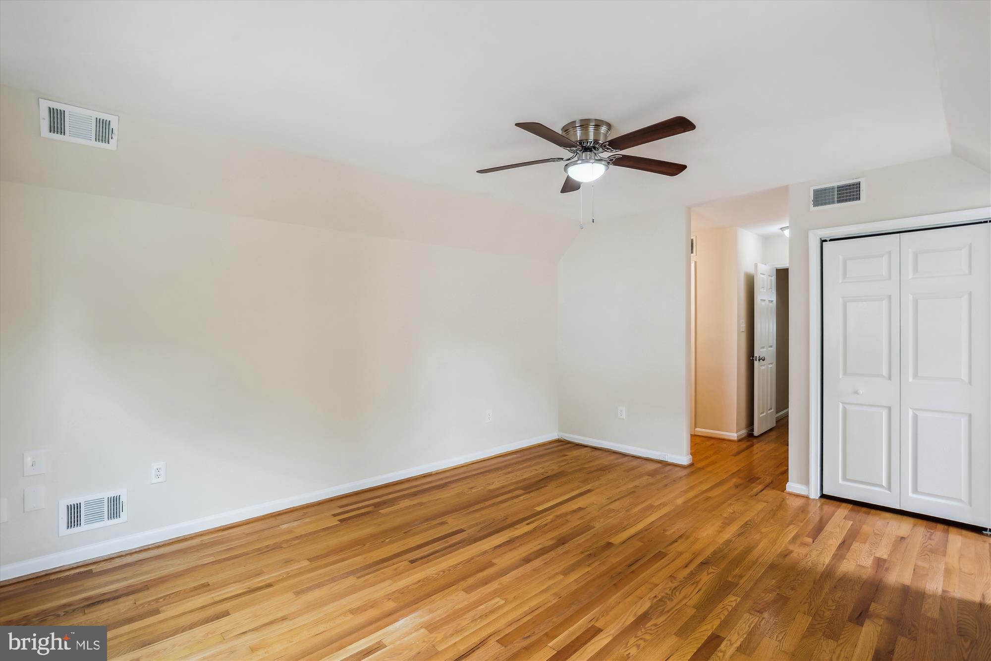 GRAYS ESTATES - Residential