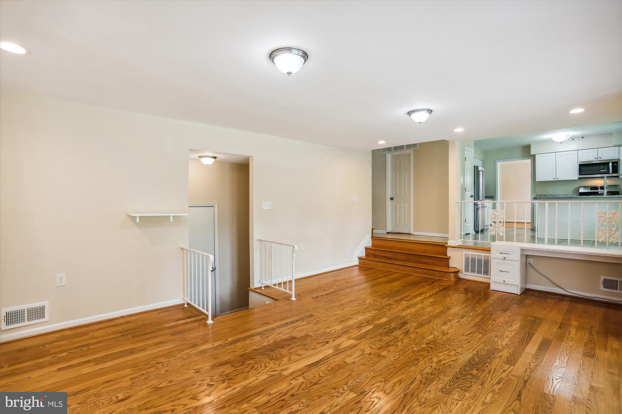 GRAYS ESTATES - Residential