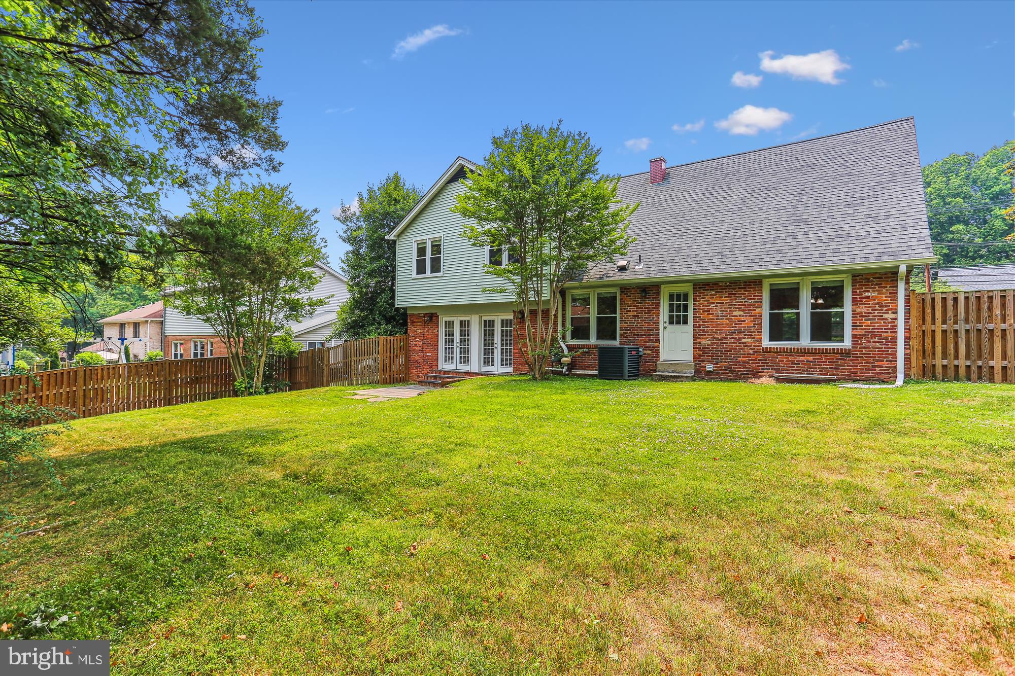 GRAYS ESTATES - Residential