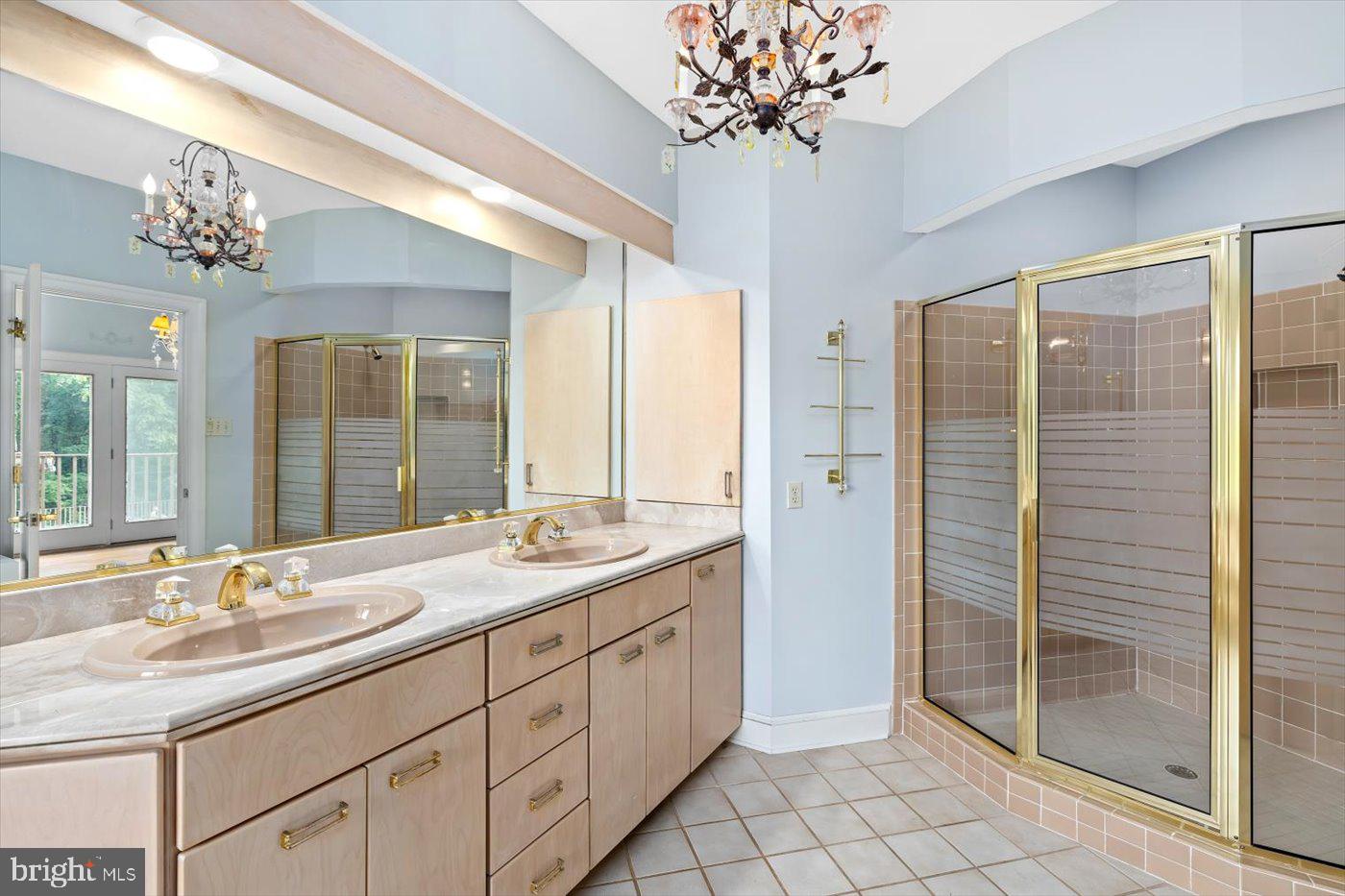 NORTH CLUB - Residential