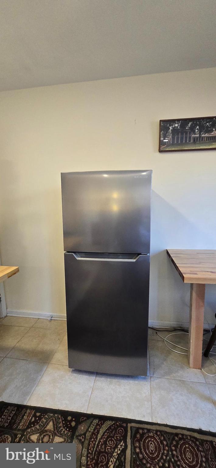 GREENWICH - Residential Lease