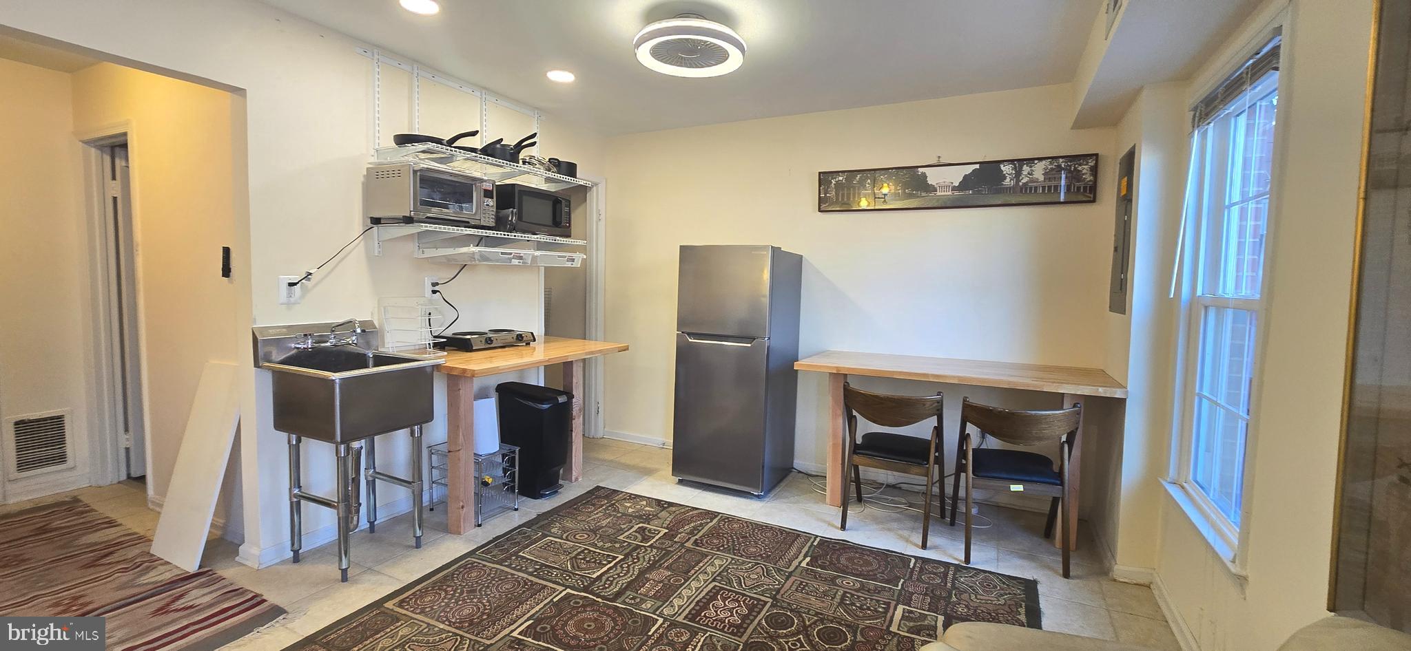 GREENWICH - Residential Lease