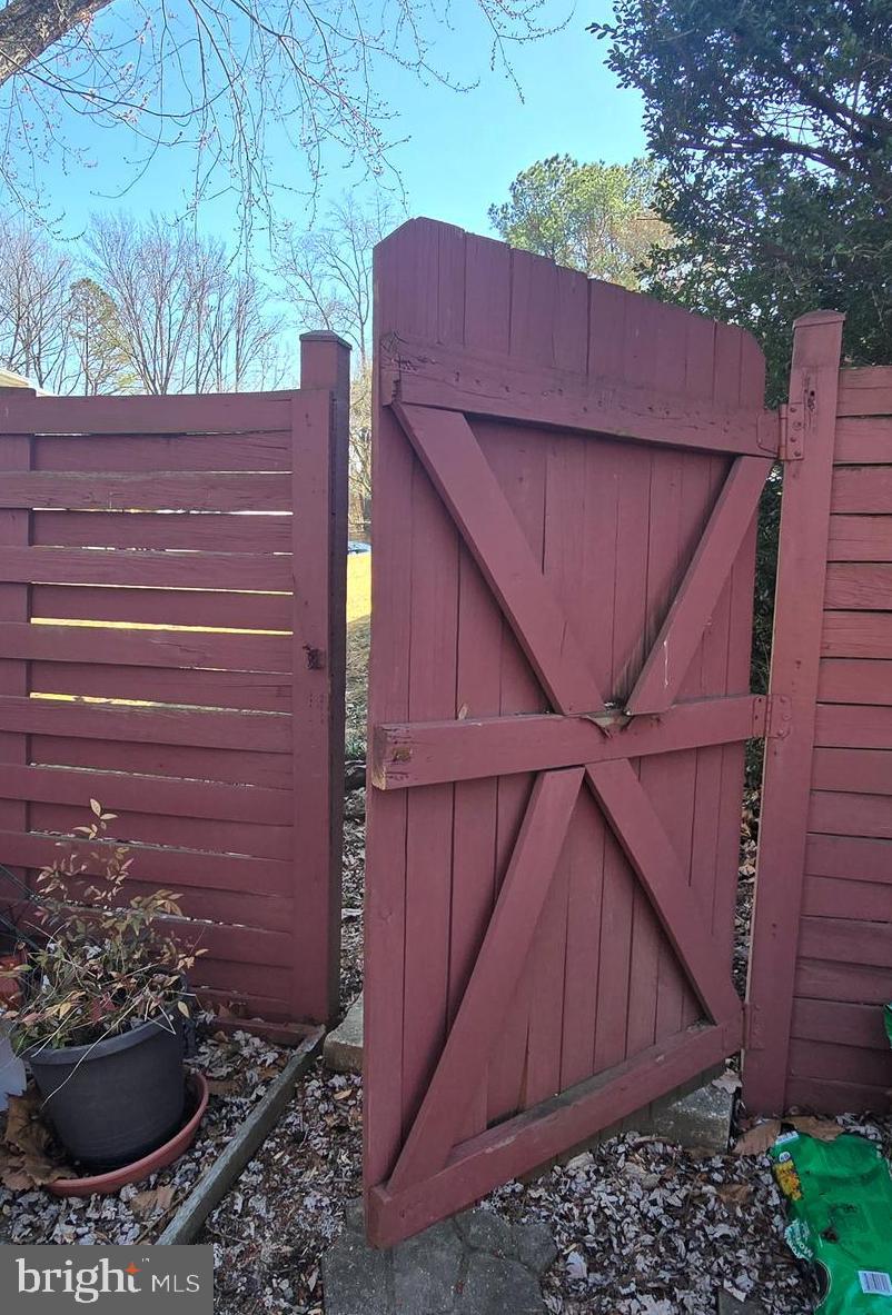 GREENWICH - Residential Lease