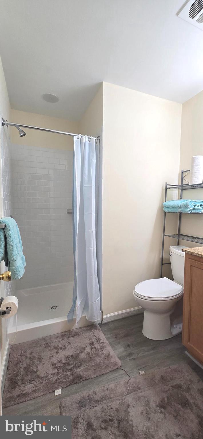 GREENWICH - Residential Lease