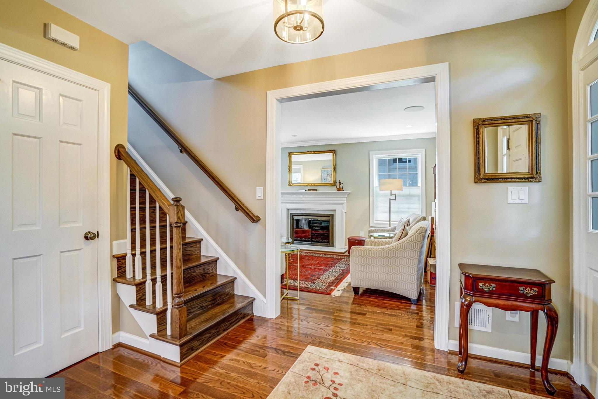 LYON VILLAGE - Residential Lease