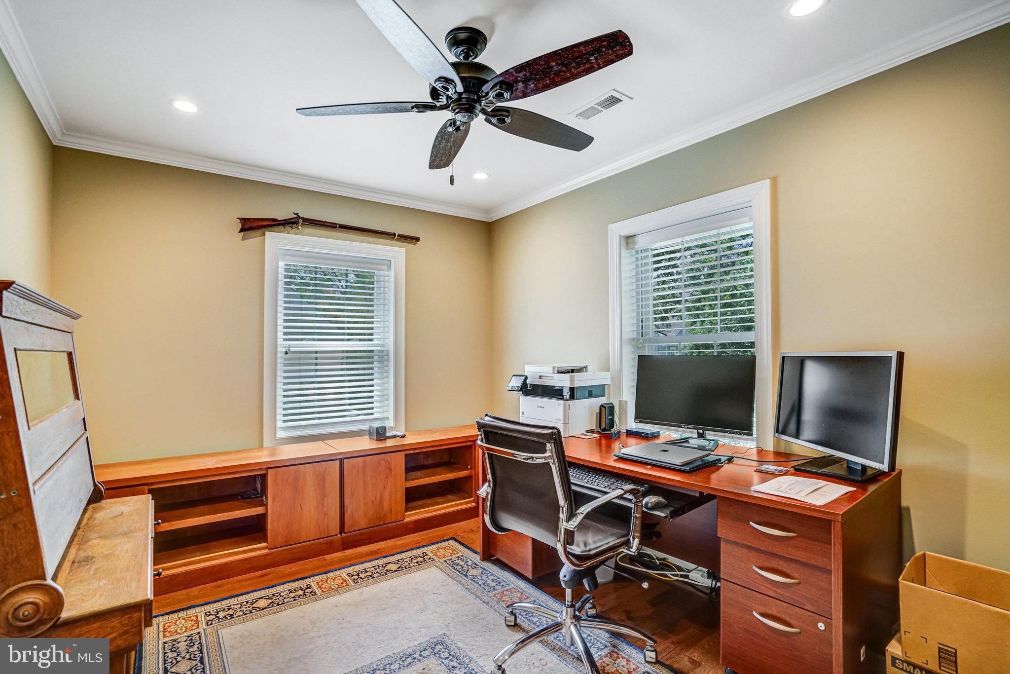 LYON VILLAGE - Residential Lease