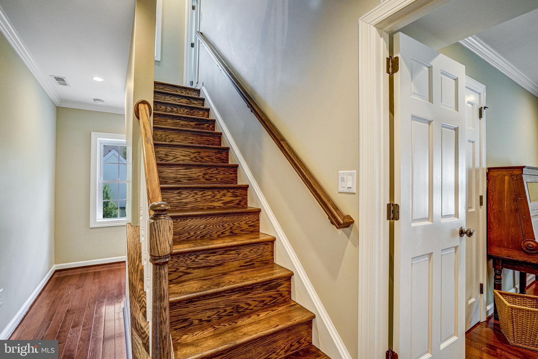 LYON VILLAGE - Residential Lease