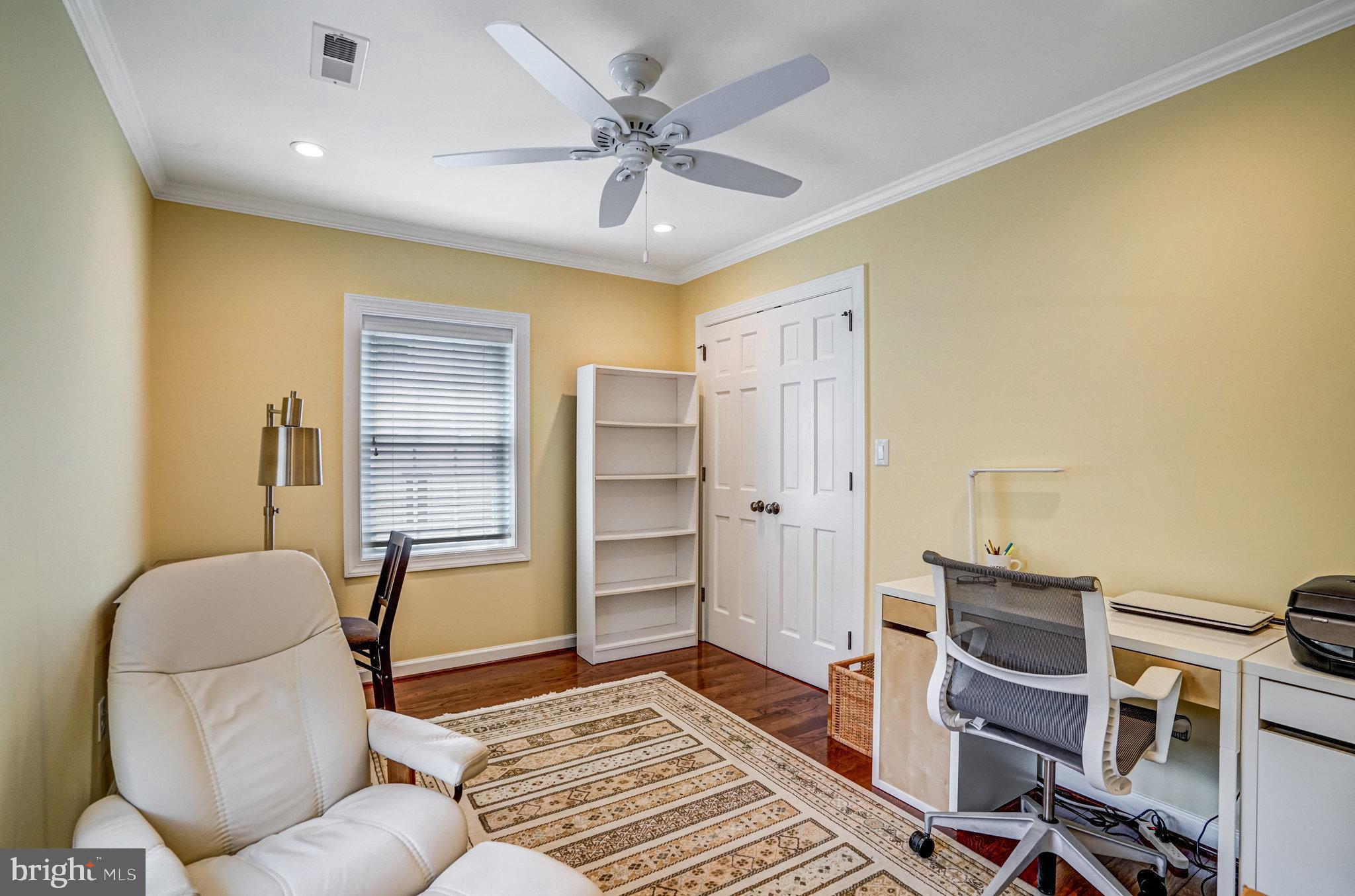 LYON VILLAGE - Residential Lease