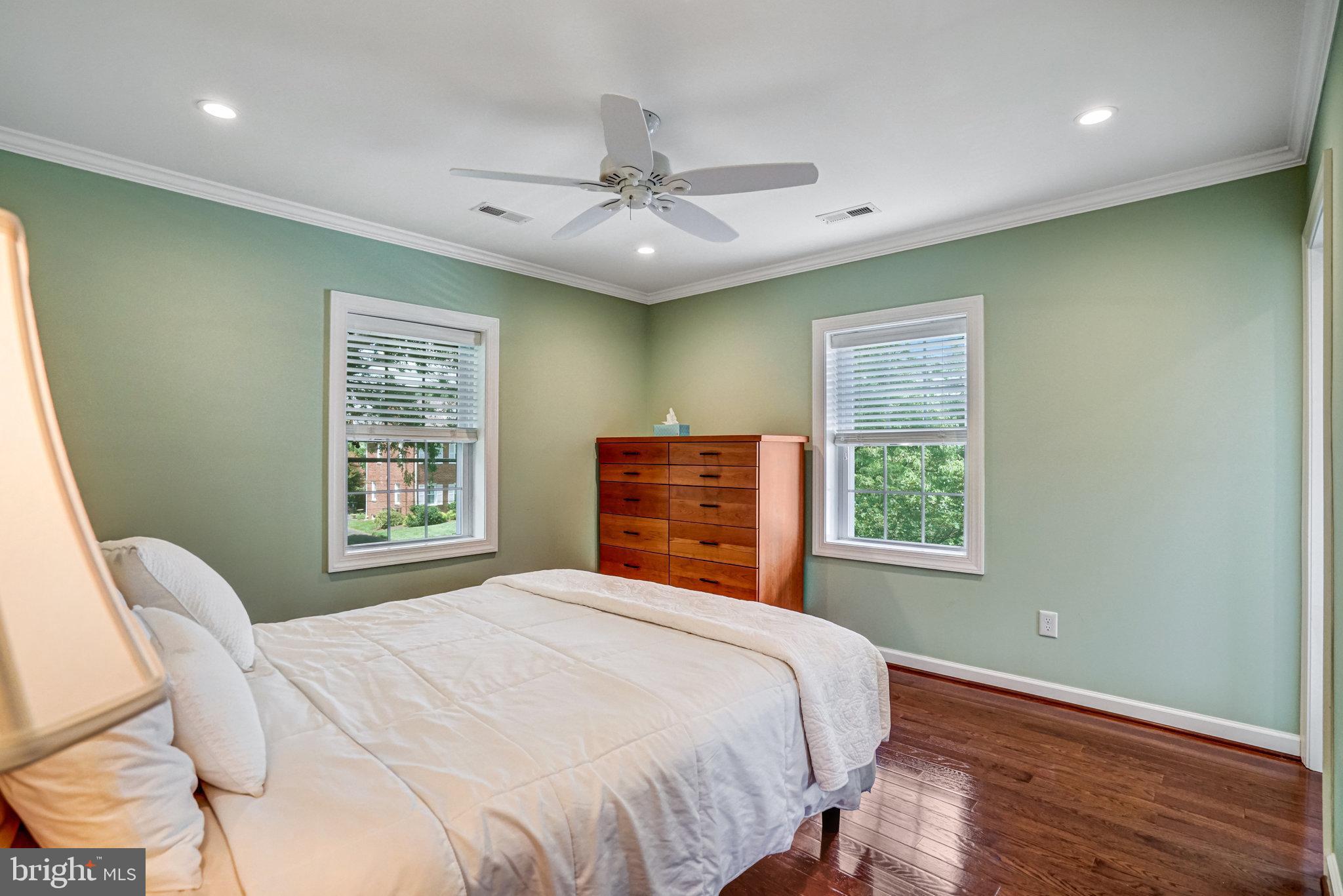 LYON VILLAGE - Residential Lease