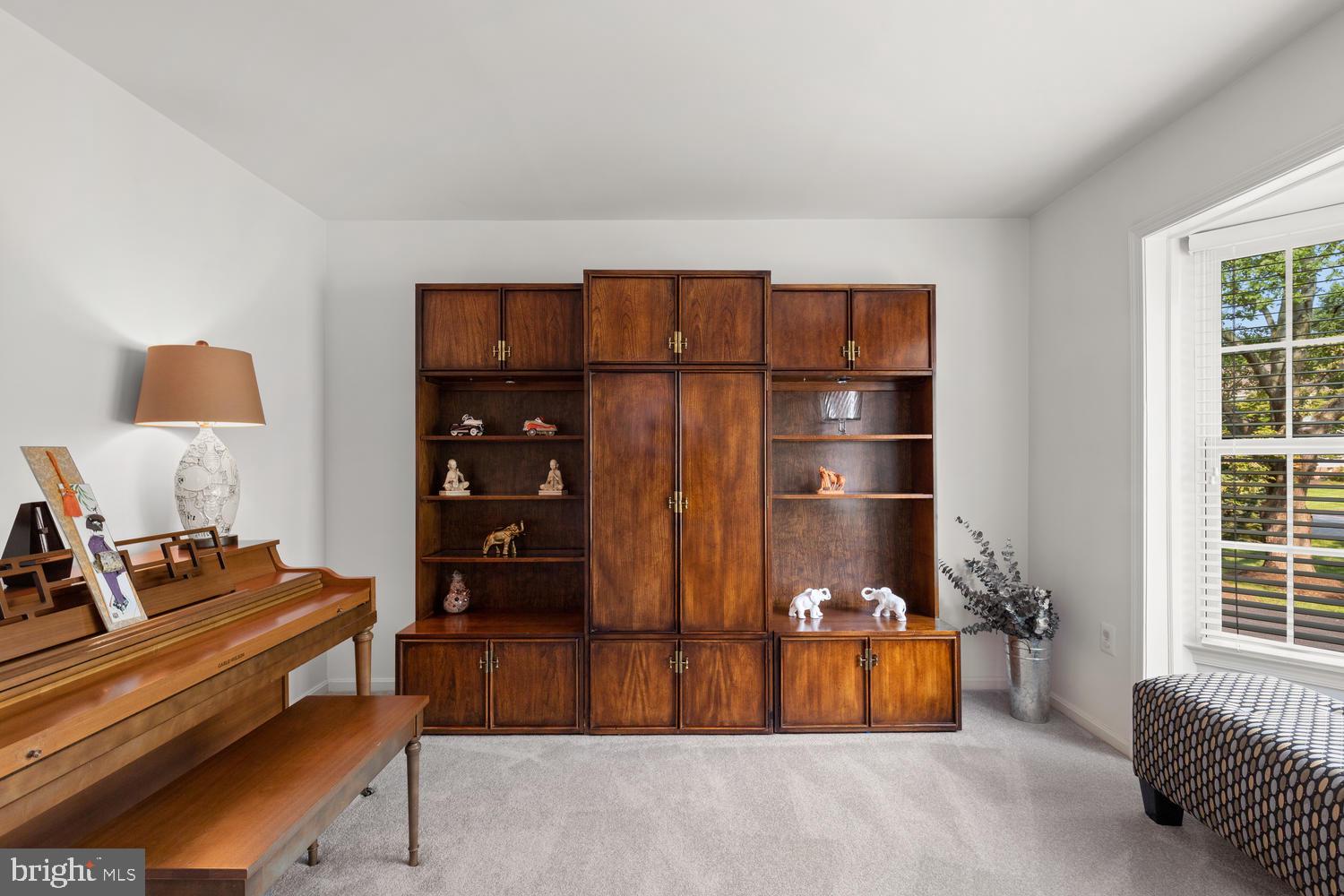 ELLENWOOD - Residential