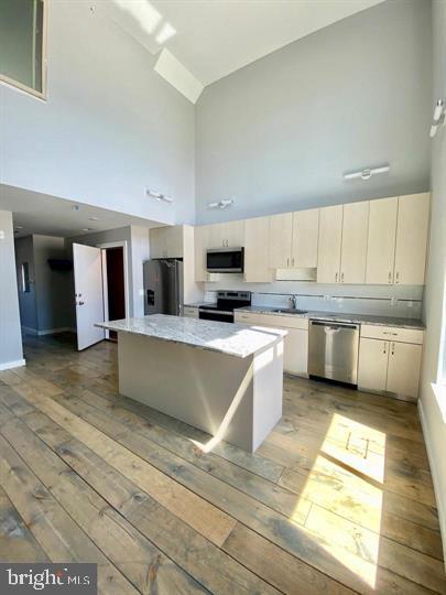 FRANCISVILLE - Residential Lease