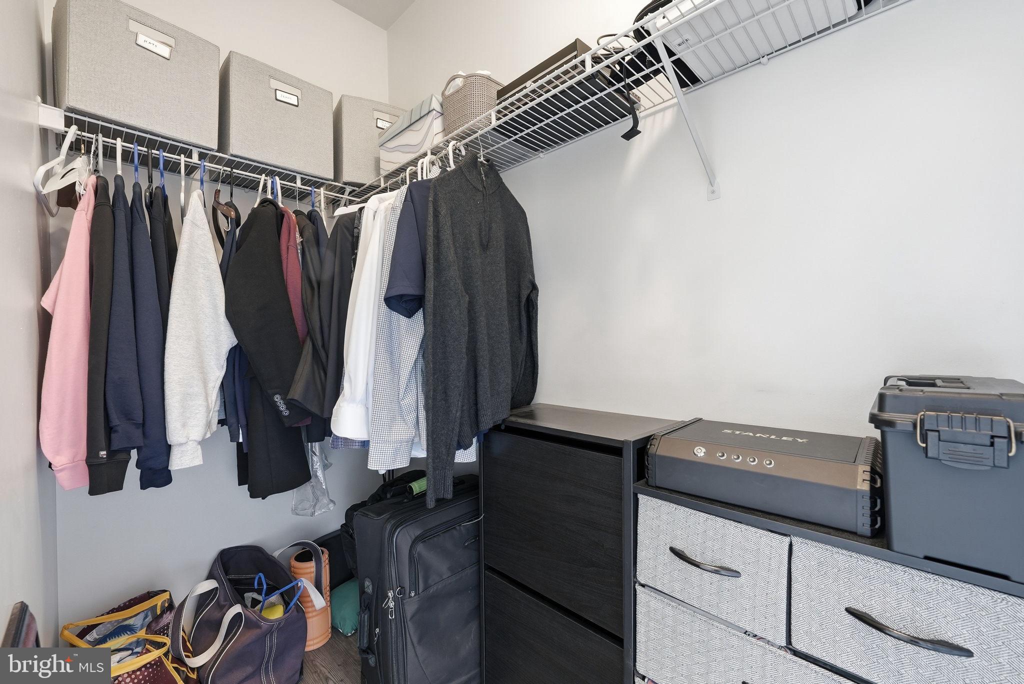 WORLDGATE CONDO - Residential