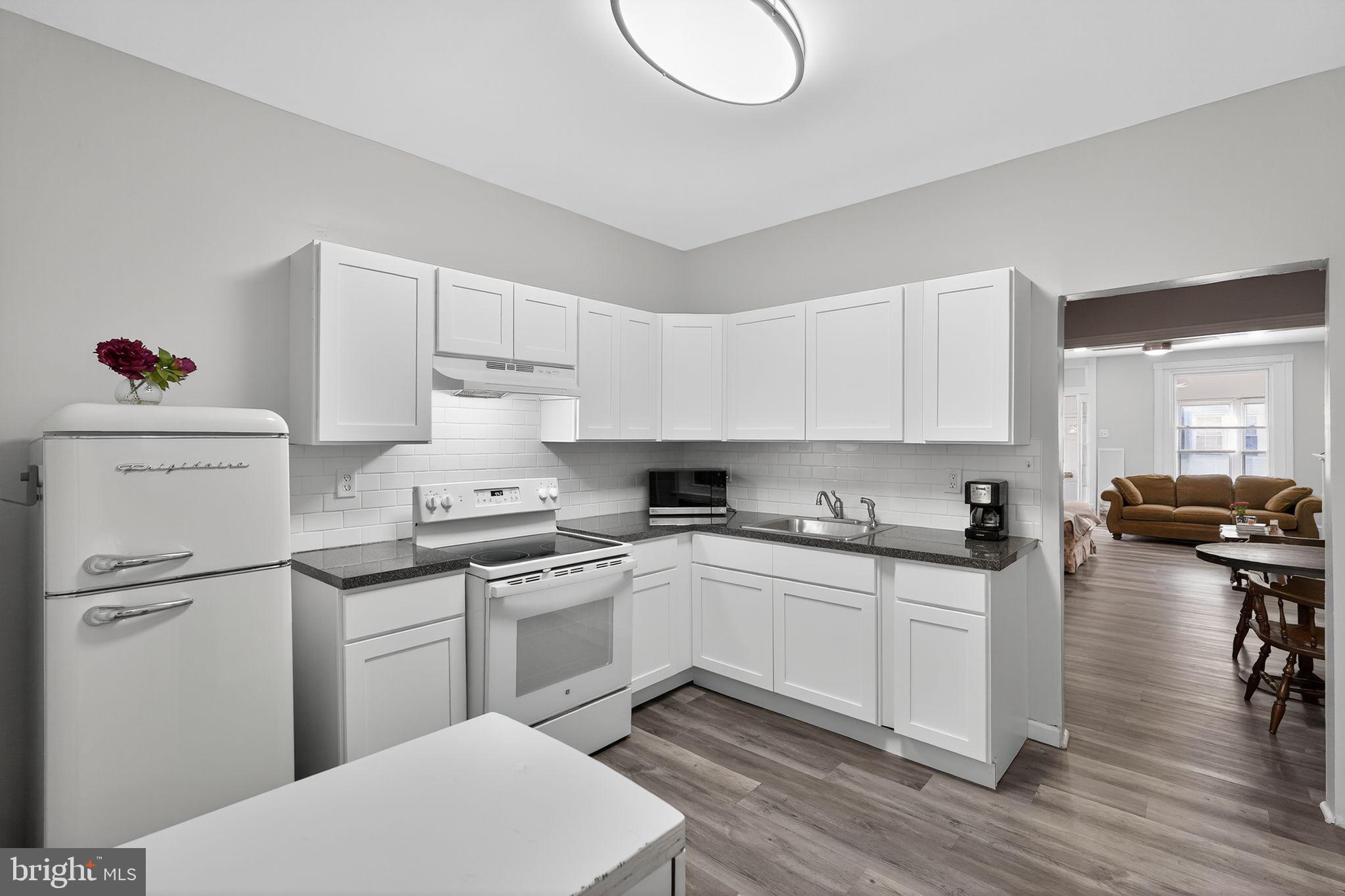 GERMANTOWN (EAST) - Residential